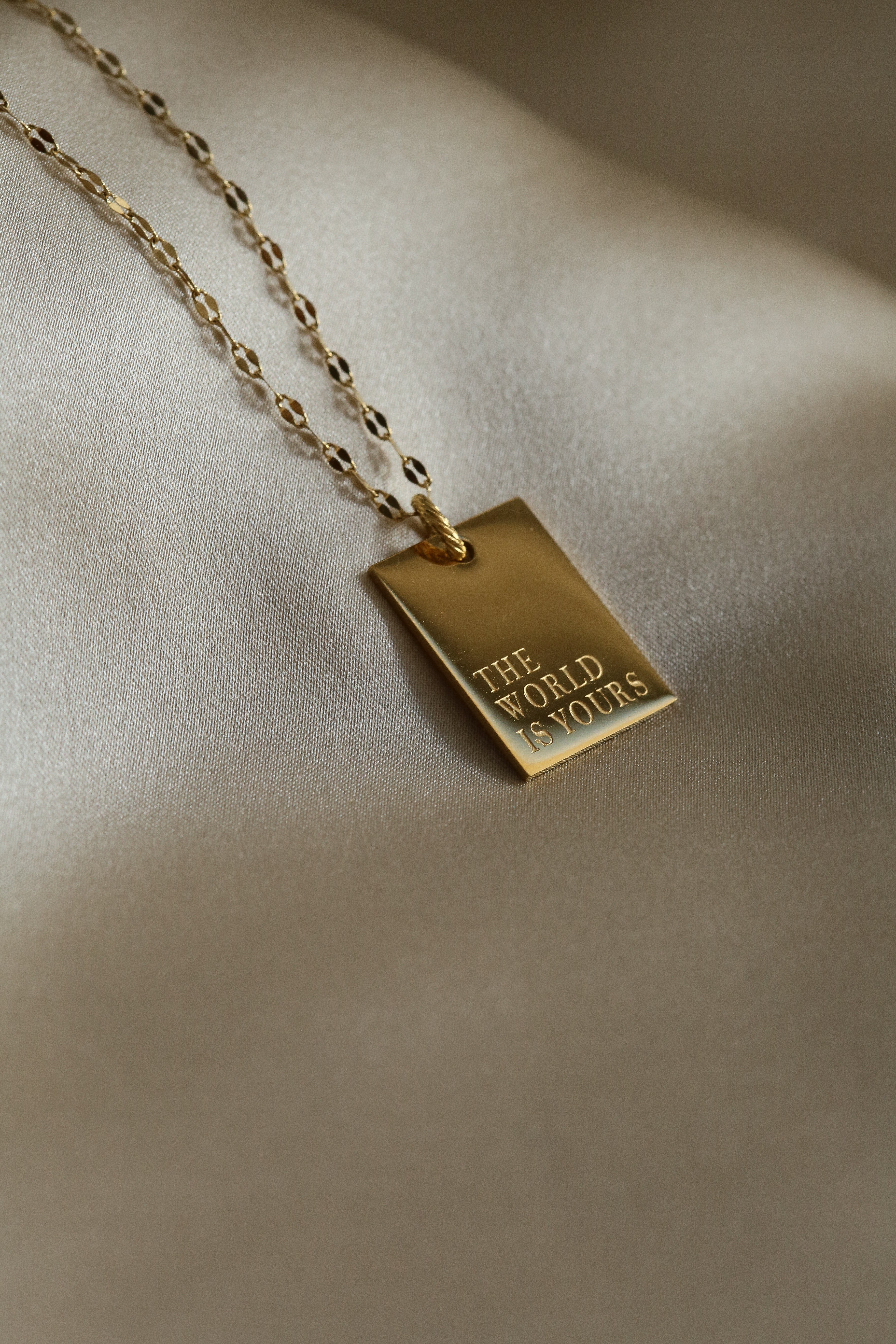 Ila Necklace - Boutique Minimaliste has waterproof, durable, elegant and vintage inspired jewelry