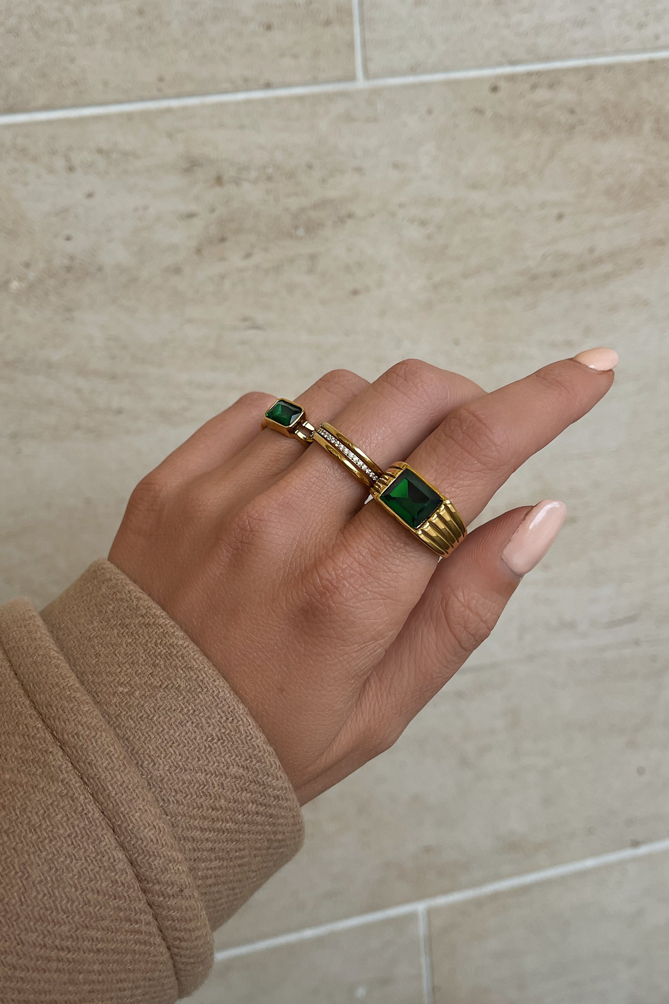 Ilenia Ring - Boutique Minimaliste has waterproof, durable, elegant and vintage inspired jewelry