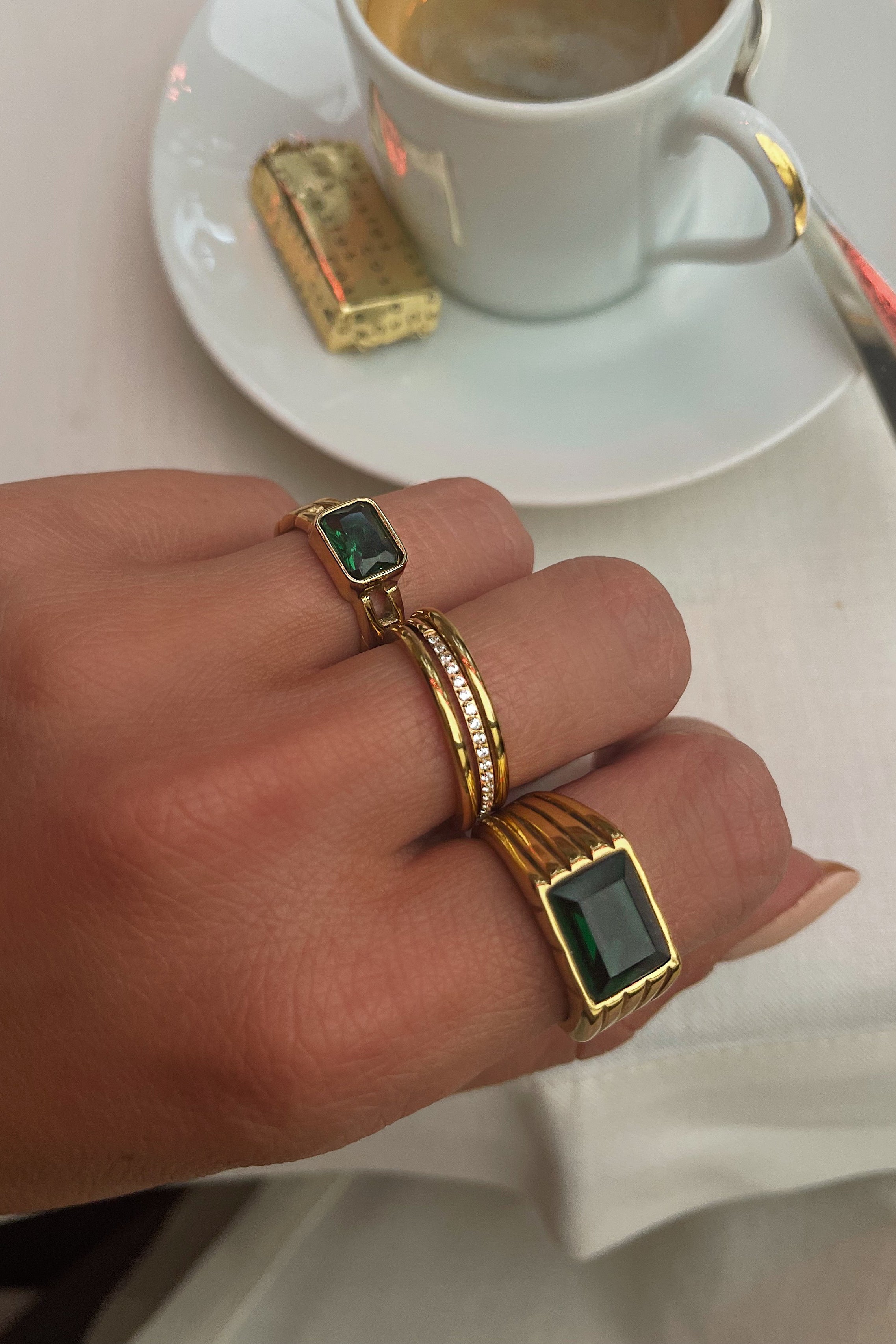 Ilenia Ring - Boutique Minimaliste has waterproof, durable, elegant and vintage inspired jewelry