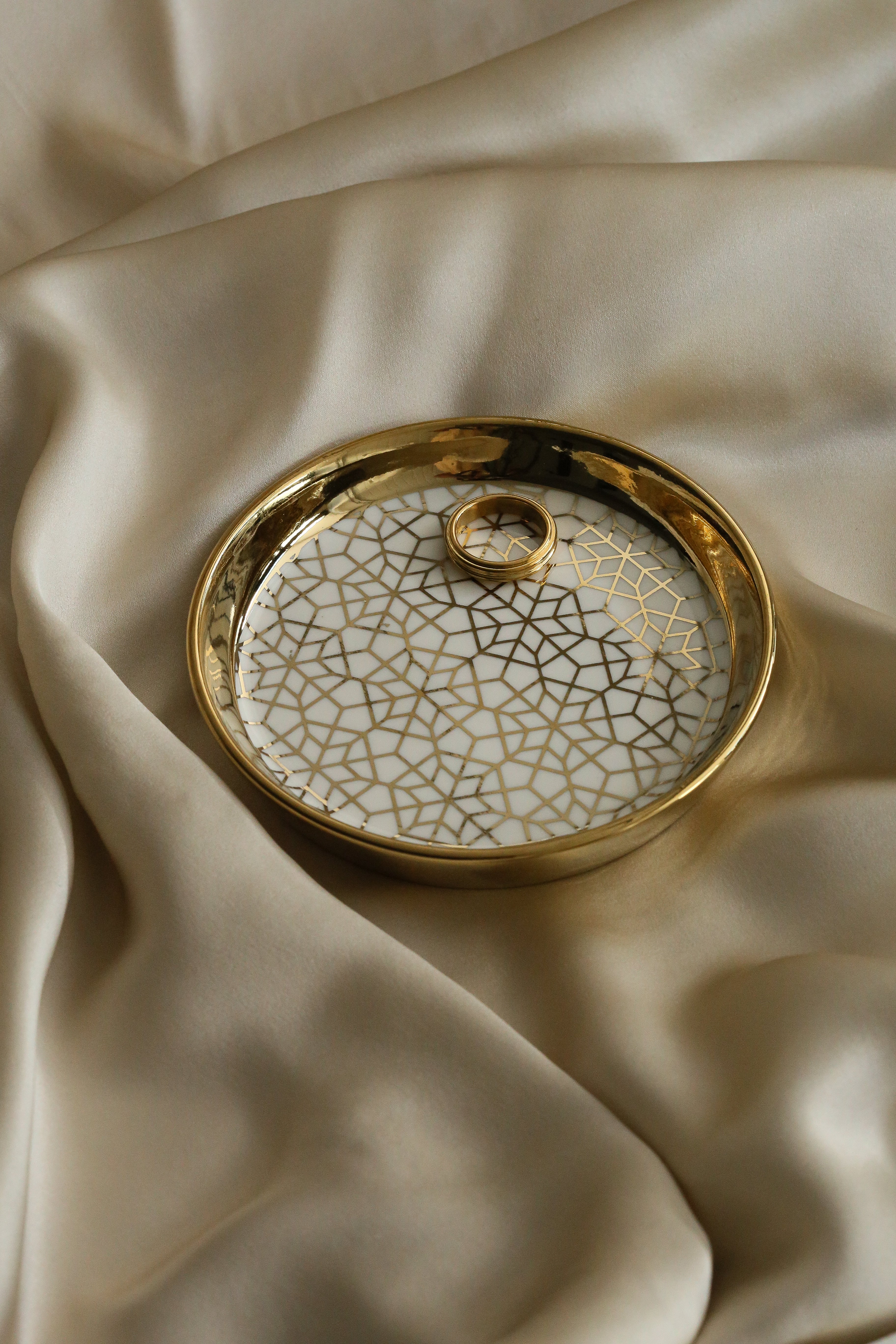 Iman Trinket Dish - Boutique Minimaliste has waterproof, durable, elegant and vintage inspired jewelry