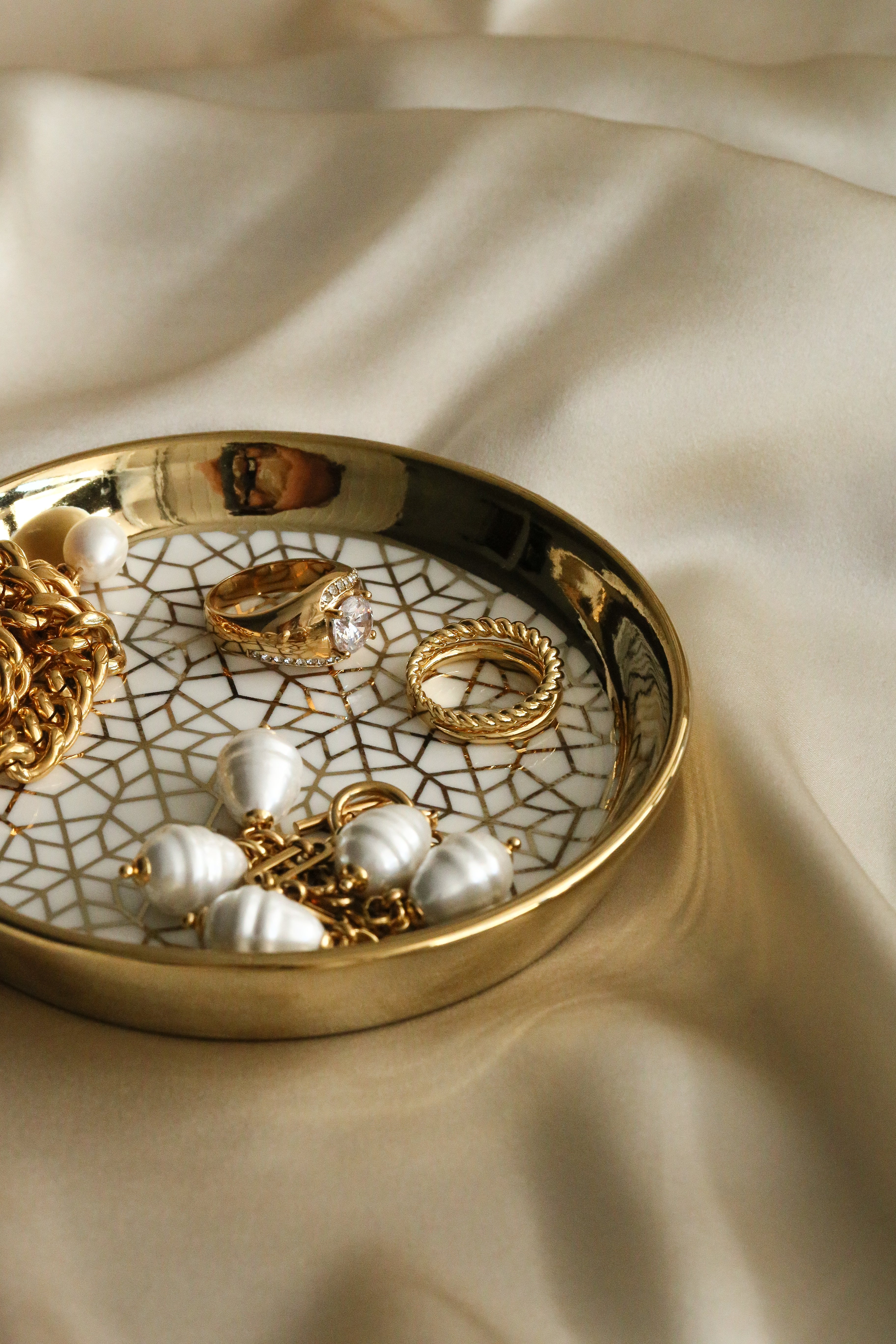 Iman Trinket Dish - Boutique Minimaliste has waterproof, durable, elegant and vintage inspired jewelry