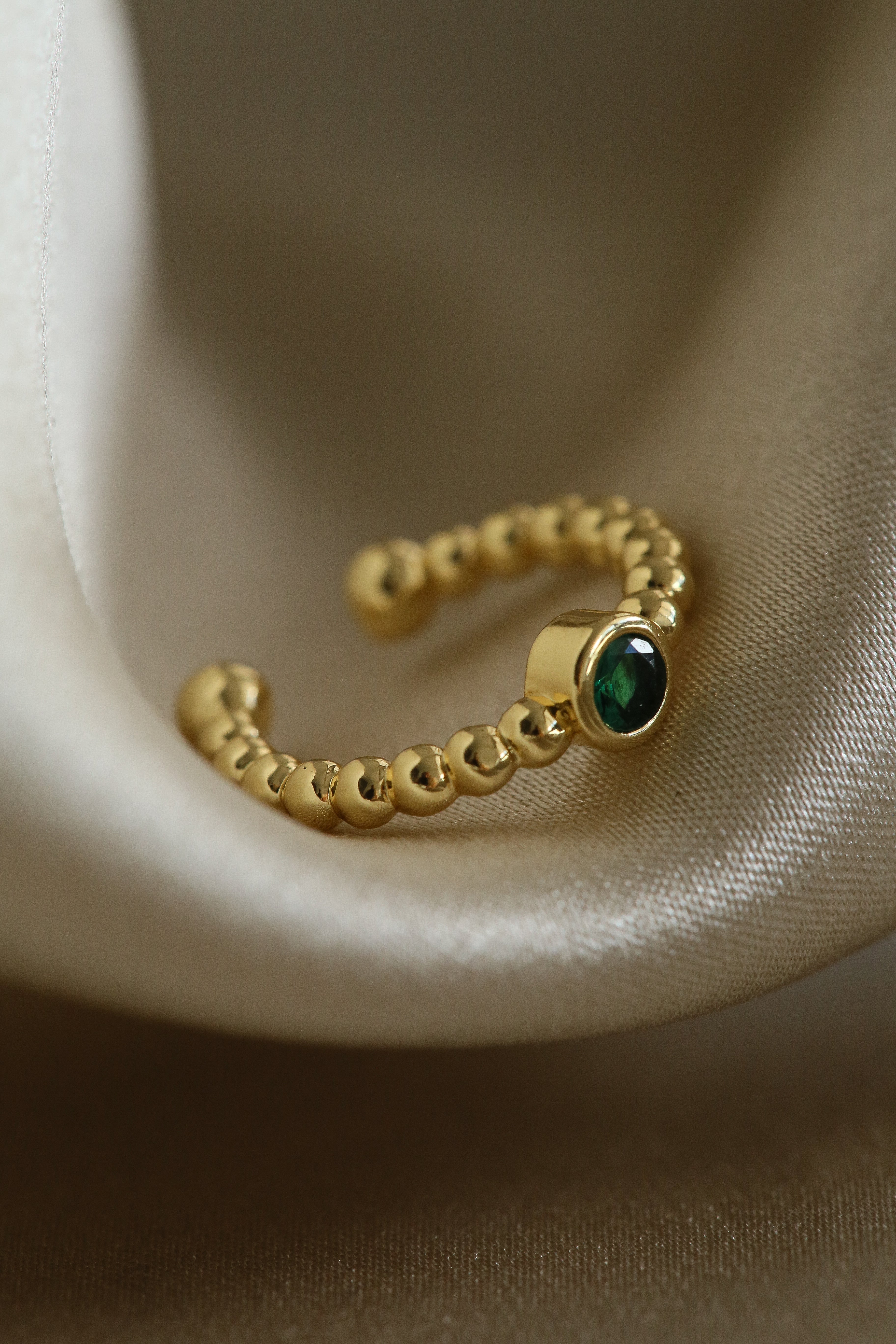 Ina Ear Cuff - Boutique Minimaliste has waterproof, durable, elegant and vintage inspired jewelry