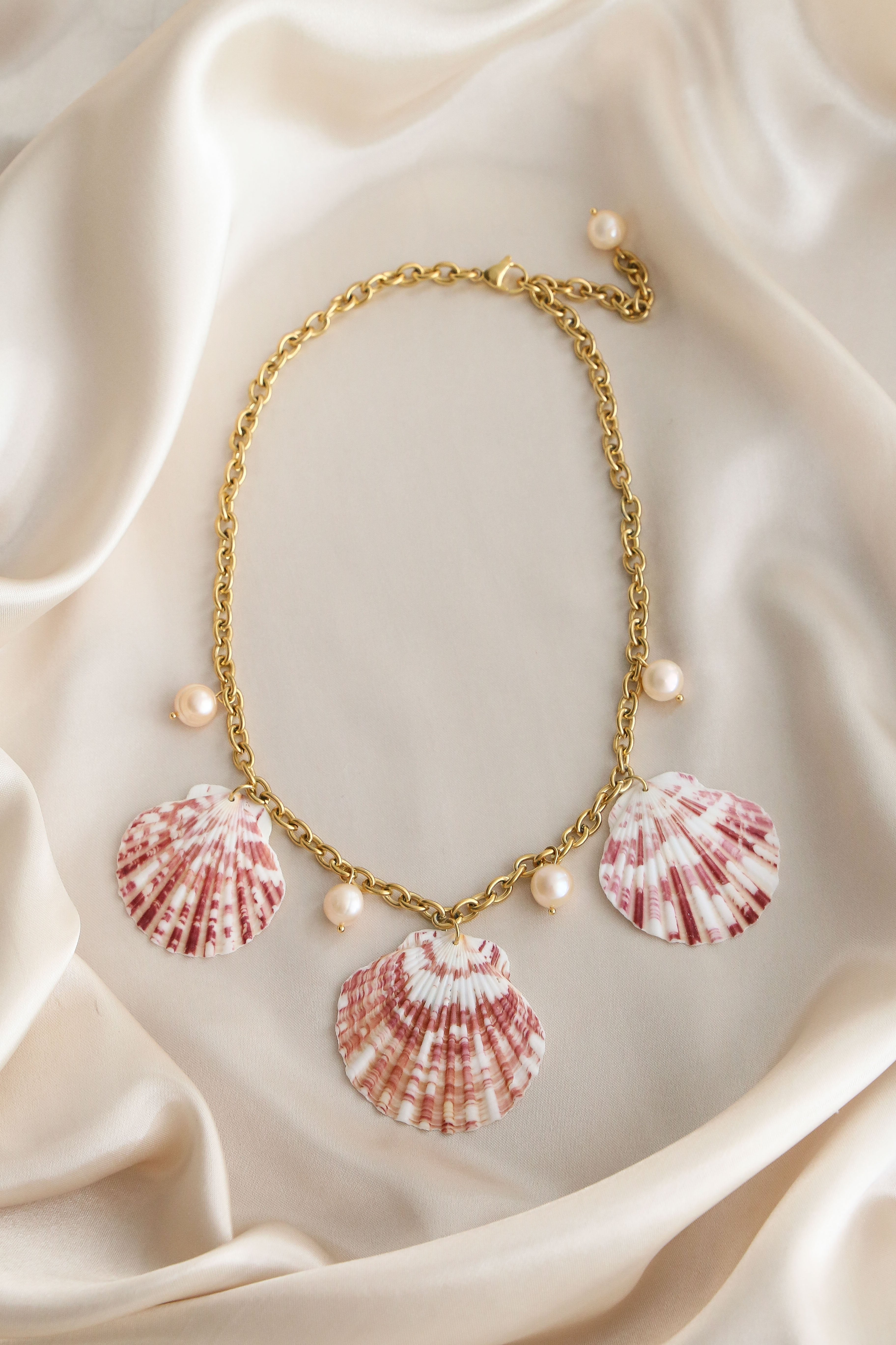 Ischia Necklace - Boutique Minimaliste has waterproof, durable, elegant and vintage inspired jewelry