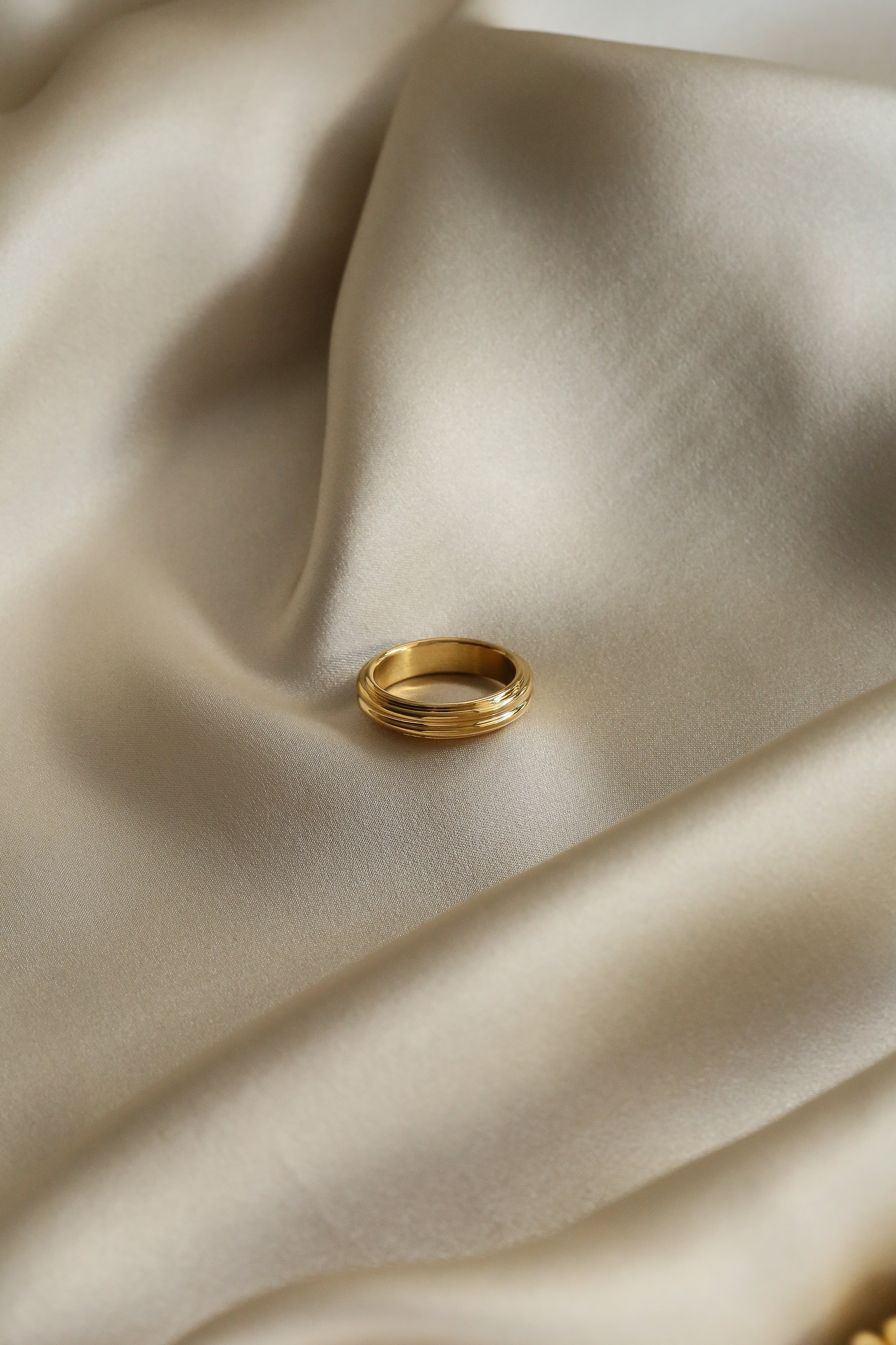 Ivy Ring - Boutique Minimaliste has waterproof, durable, elegant and vintage inspired jewelry
