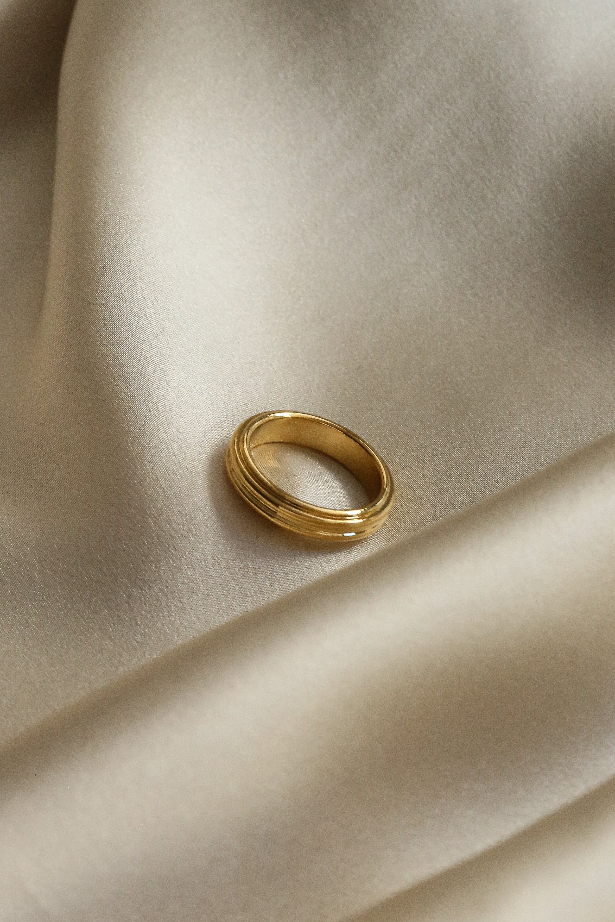 Ivy Ring - Boutique Minimaliste has waterproof, durable, elegant and vintage inspired jewelry