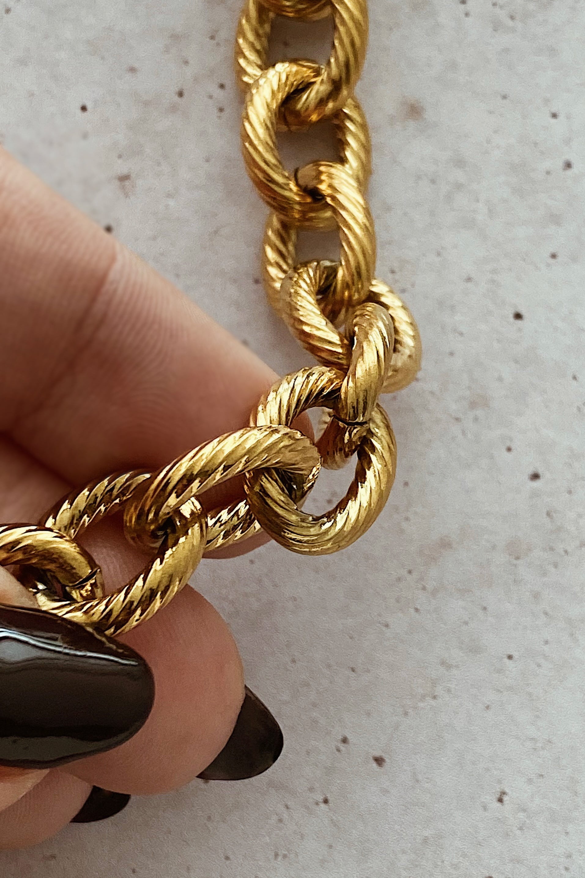 Jacqueline Necklace - Boutique Minimaliste has waterproof, durable, elegant and vintage inspired jewelry