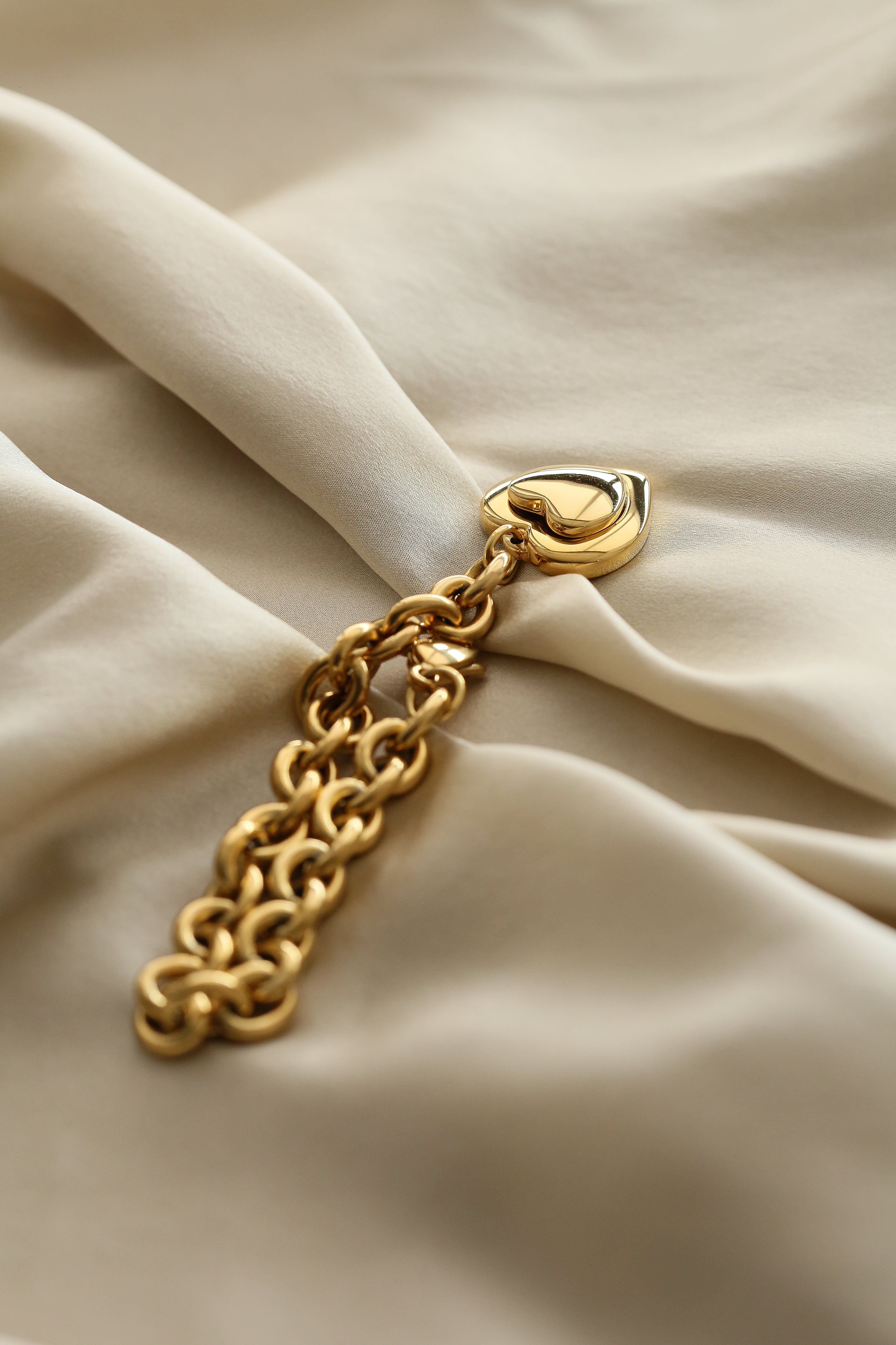 Jasmine Bracelet - Boutique Minimaliste has waterproof, durable, elegant and vintage inspired jewelry