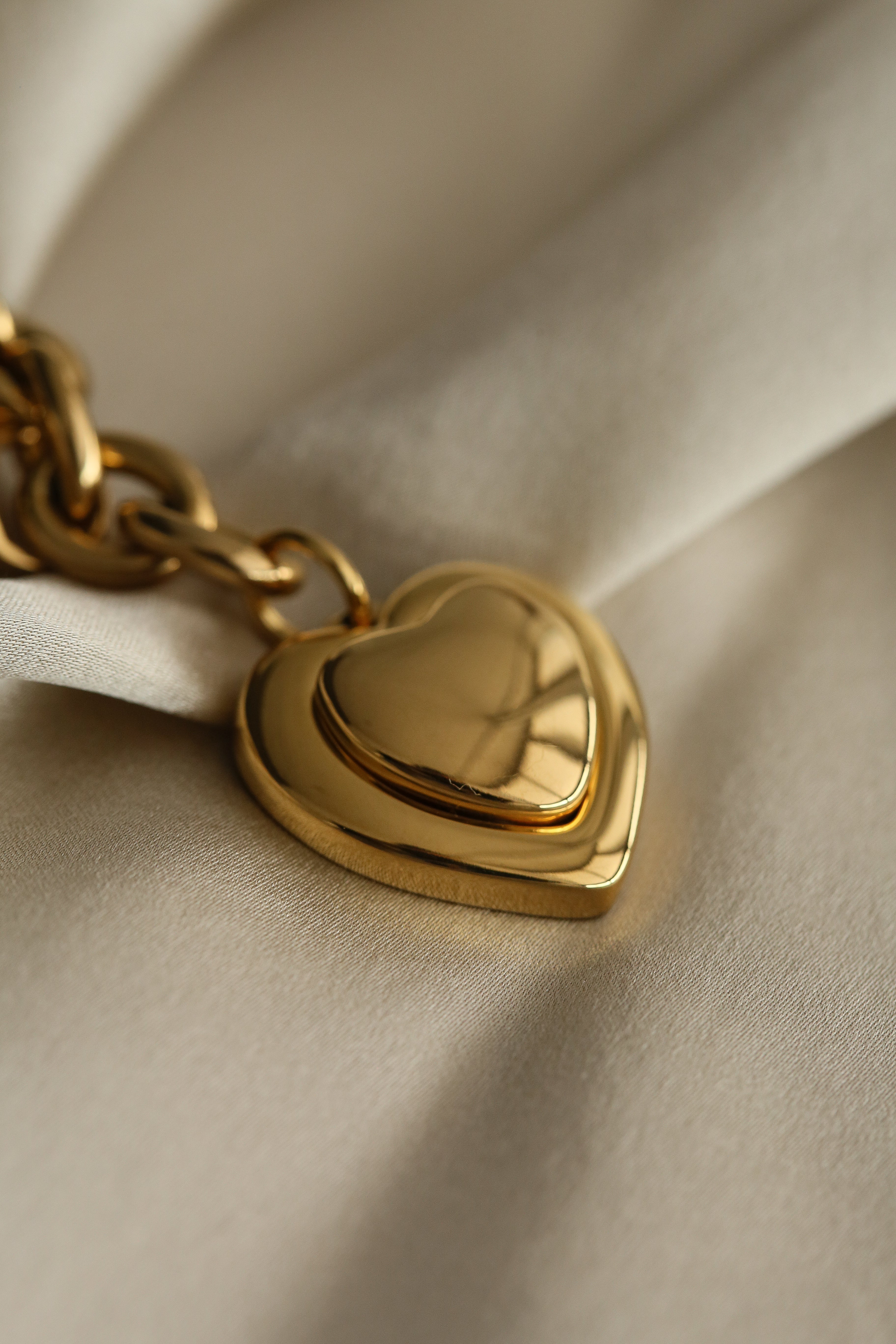 Jasmine Bracelet - Boutique Minimaliste has waterproof, durable, elegant and vintage inspired jewelry