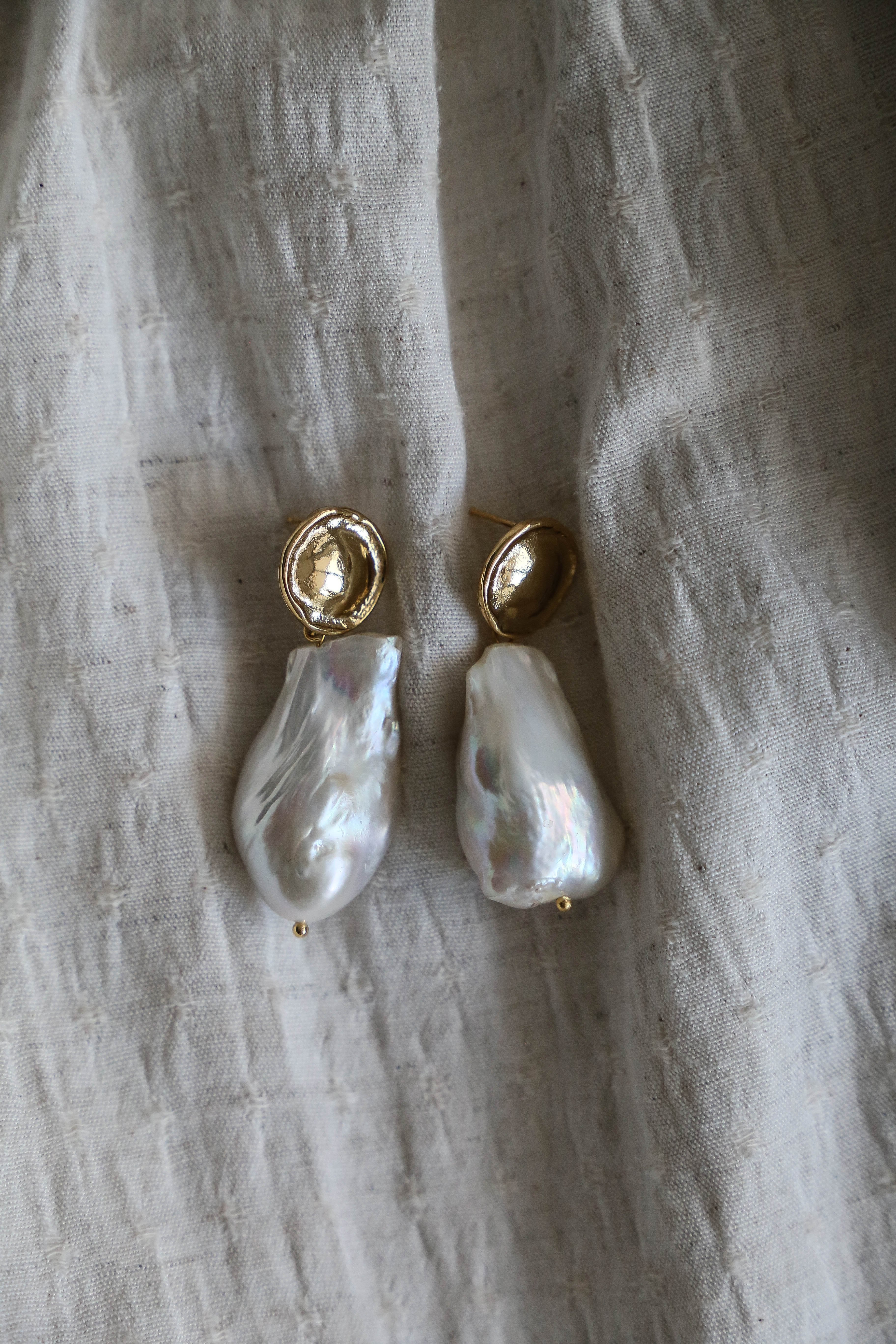 Jeanne Earrings - Boutique Minimaliste has waterproof, durable, elegant and vintage inspired jewelry