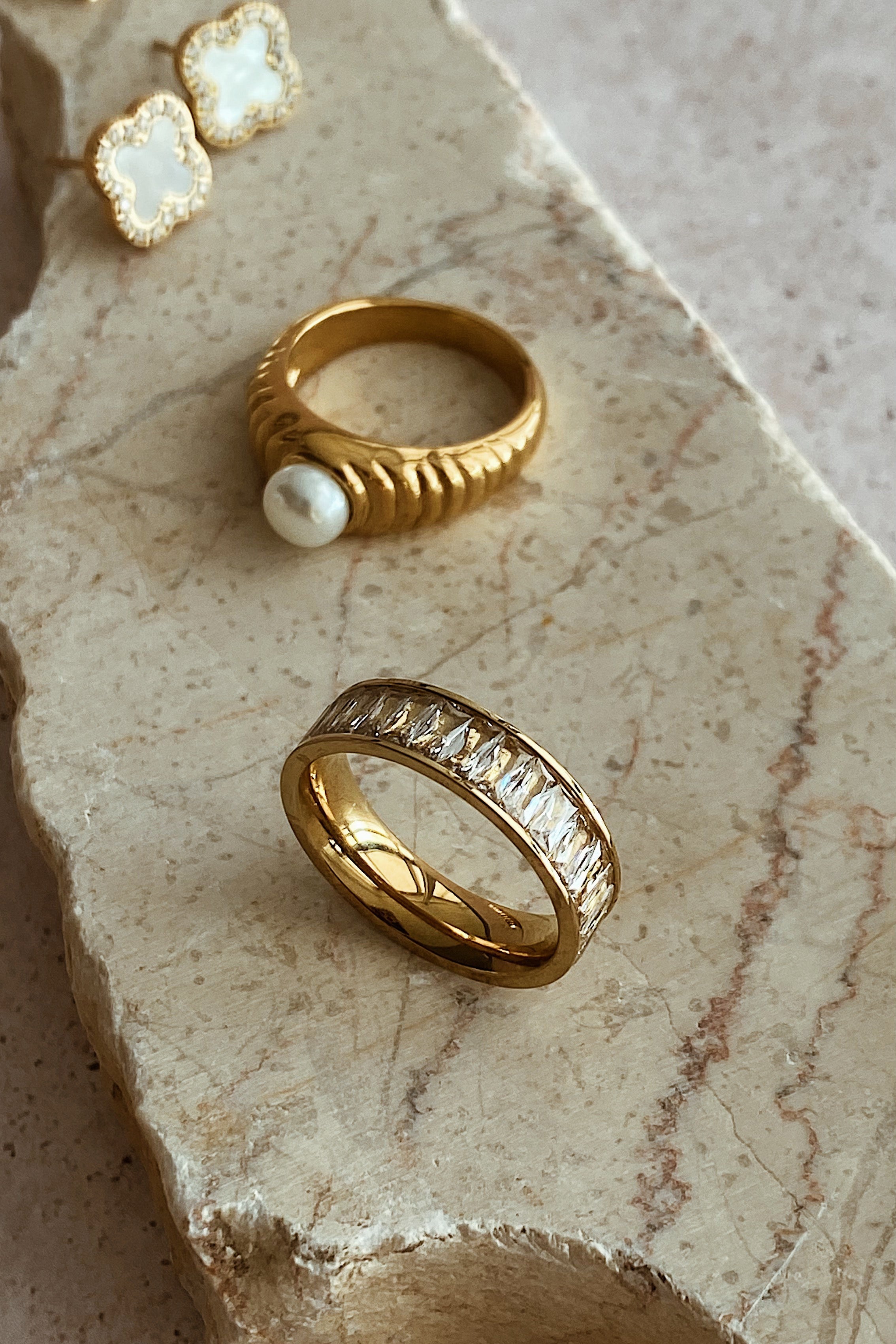 Jenna Ring - Boutique Minimaliste has waterproof, durable, elegant and vintage inspired jewelry