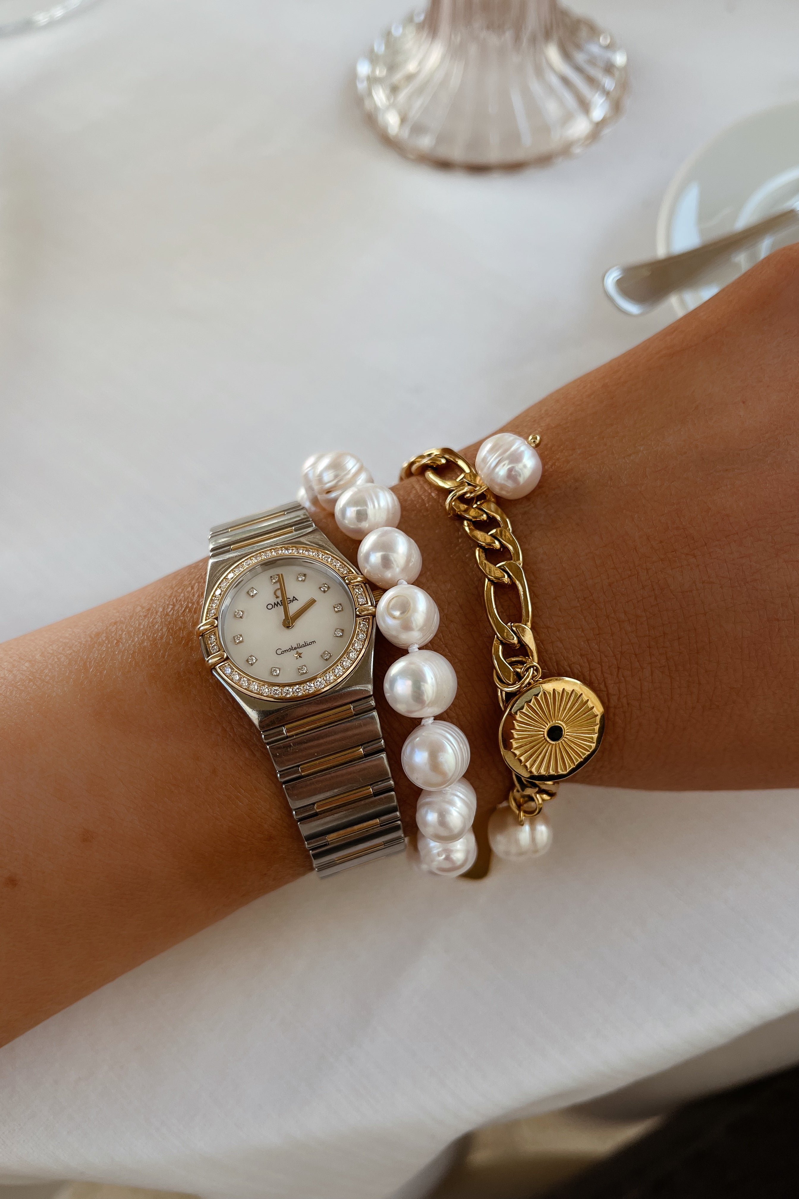 Kate Bracelet - Boutique Minimaliste has waterproof, durable, elegant and vintage inspired jewelry