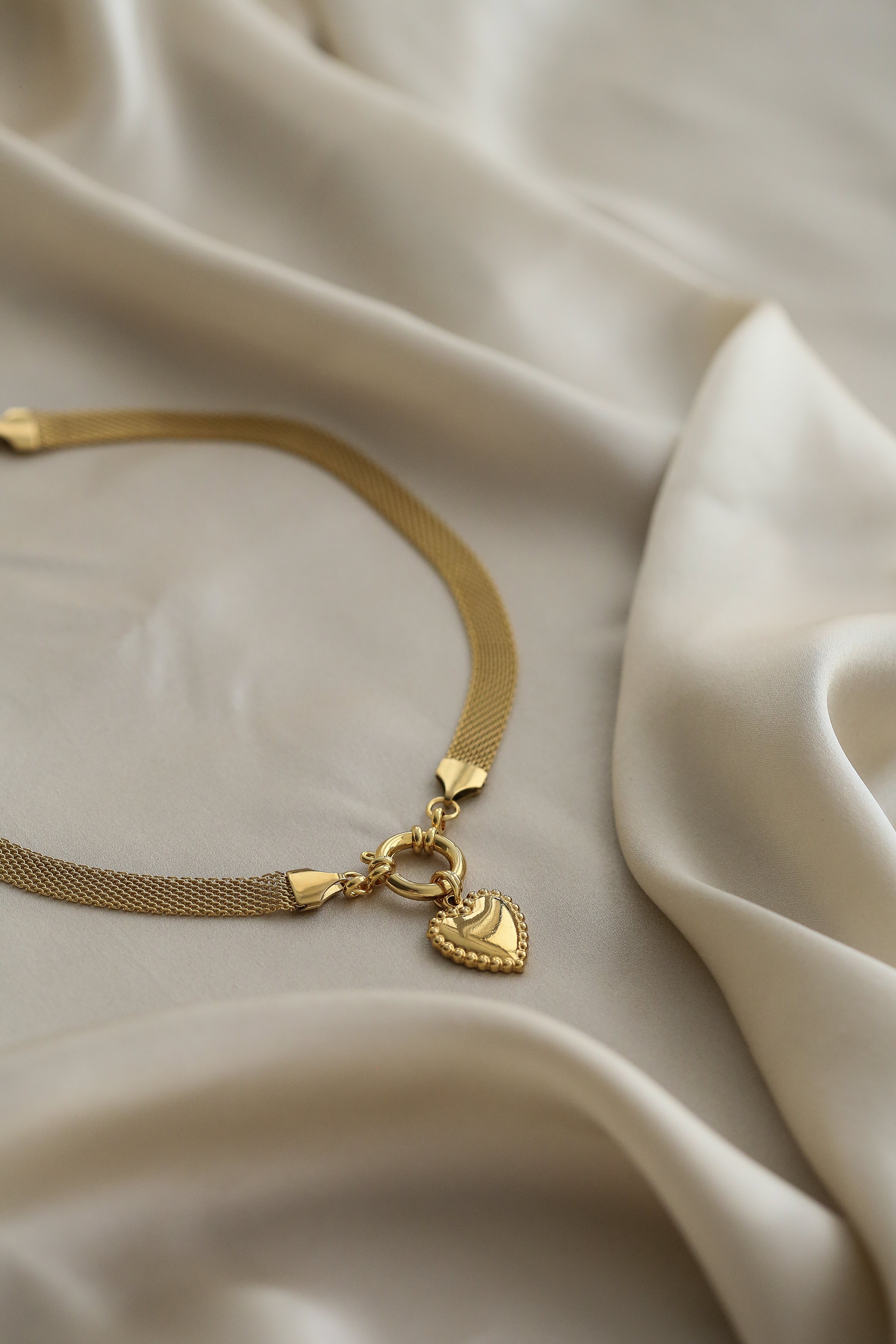 Kayla Necklace - Boutique Minimaliste has waterproof, durable, elegant and vintage inspired jewelry