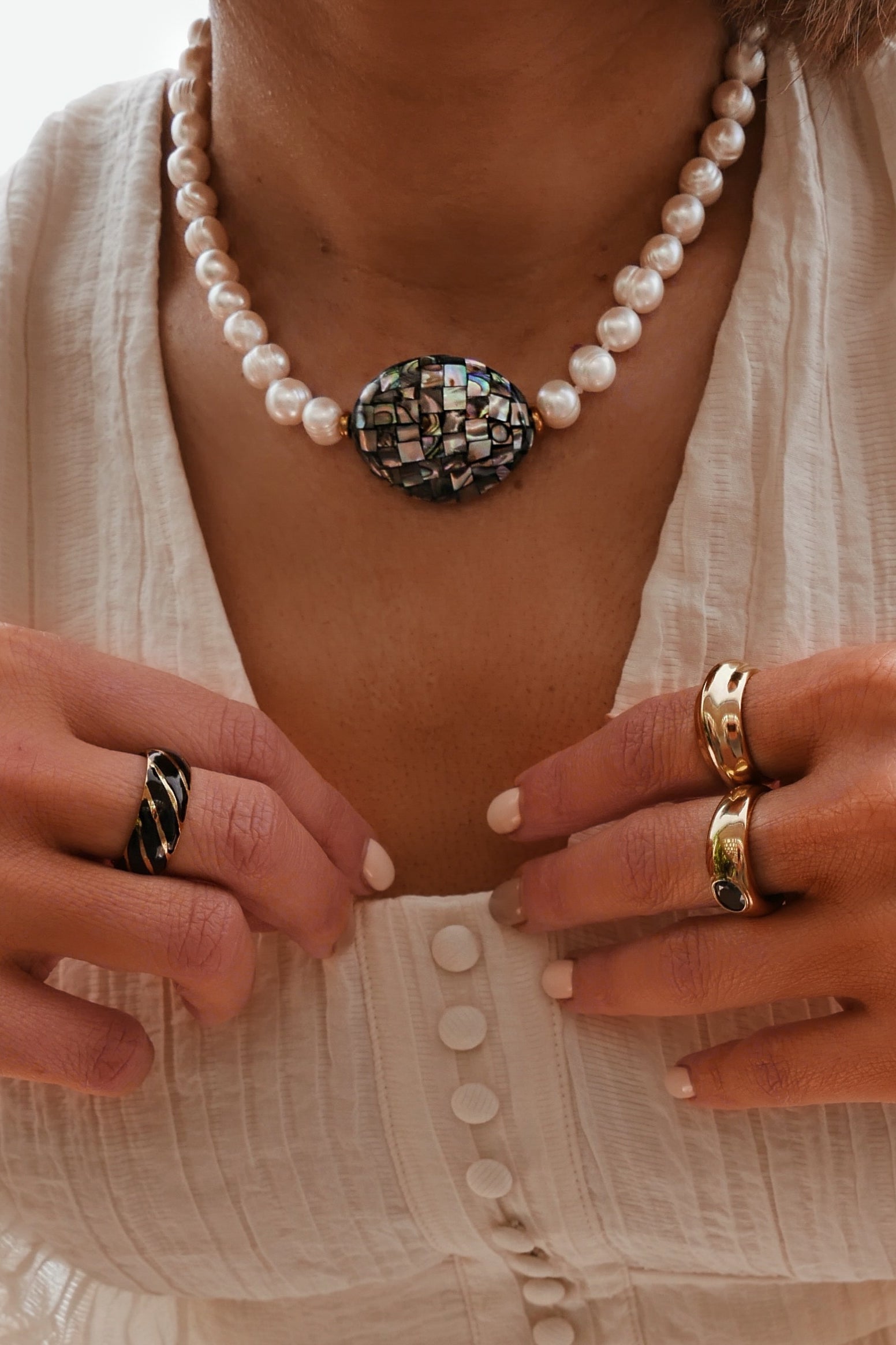 Kelly Ring - Boutique Minimaliste has waterproof, durable, elegant and vintage inspired jewelry