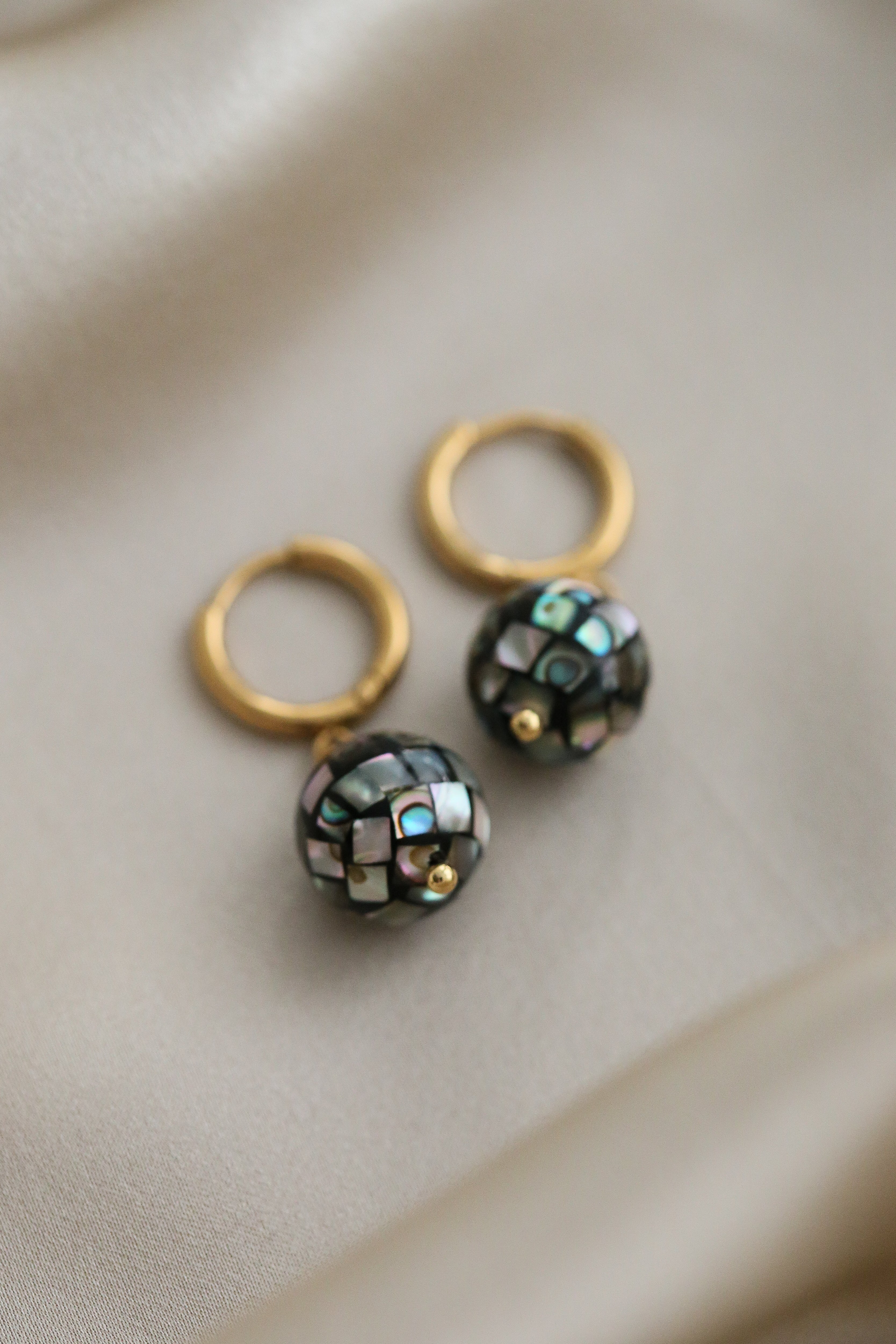 Kelsey Earrings - Boutique Minimaliste has waterproof, durable, elegant and vintage inspired jewelry
