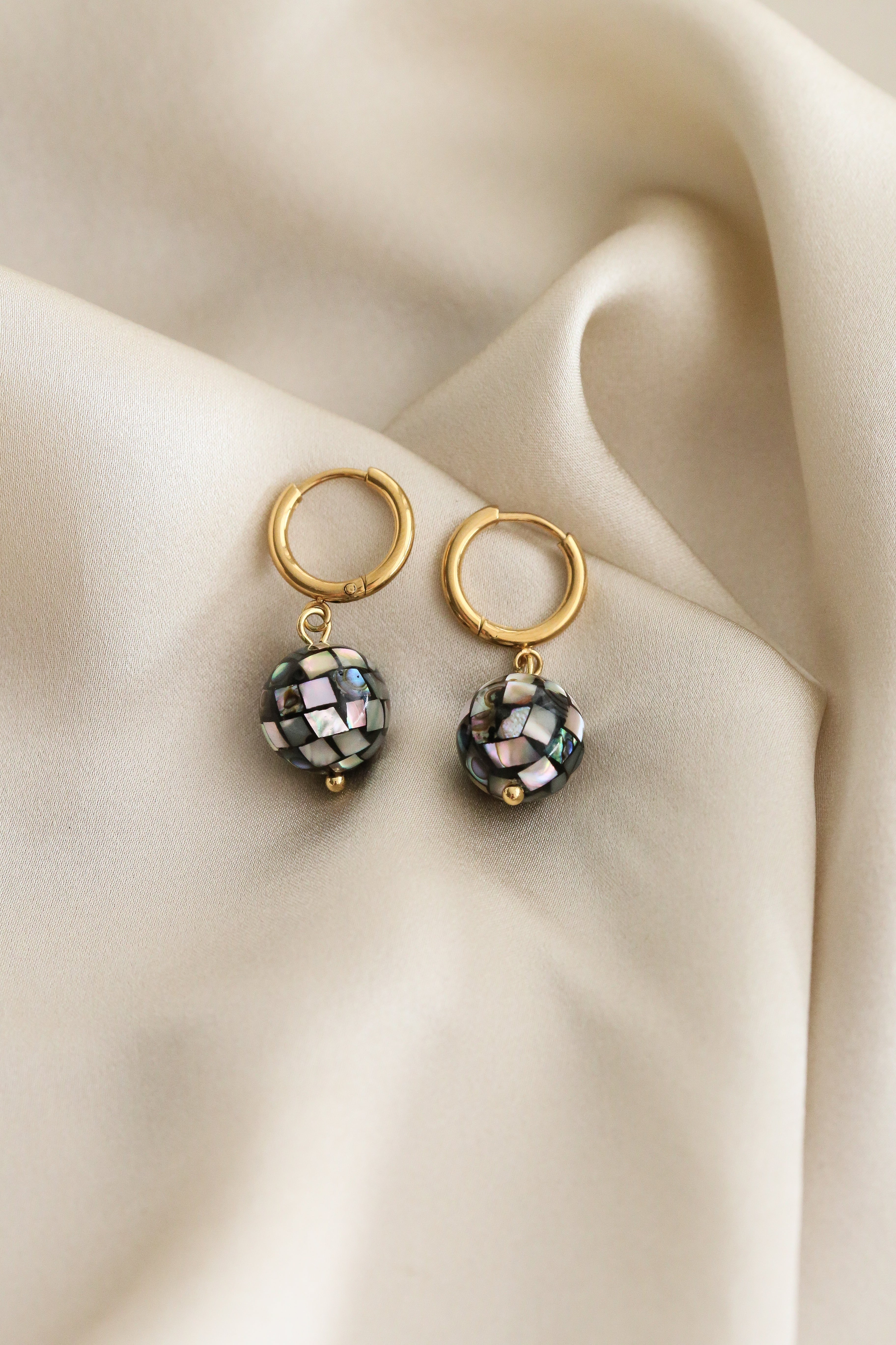 Kelsey Earrings - Boutique Minimaliste has waterproof, durable, elegant and vintage inspired jewelry