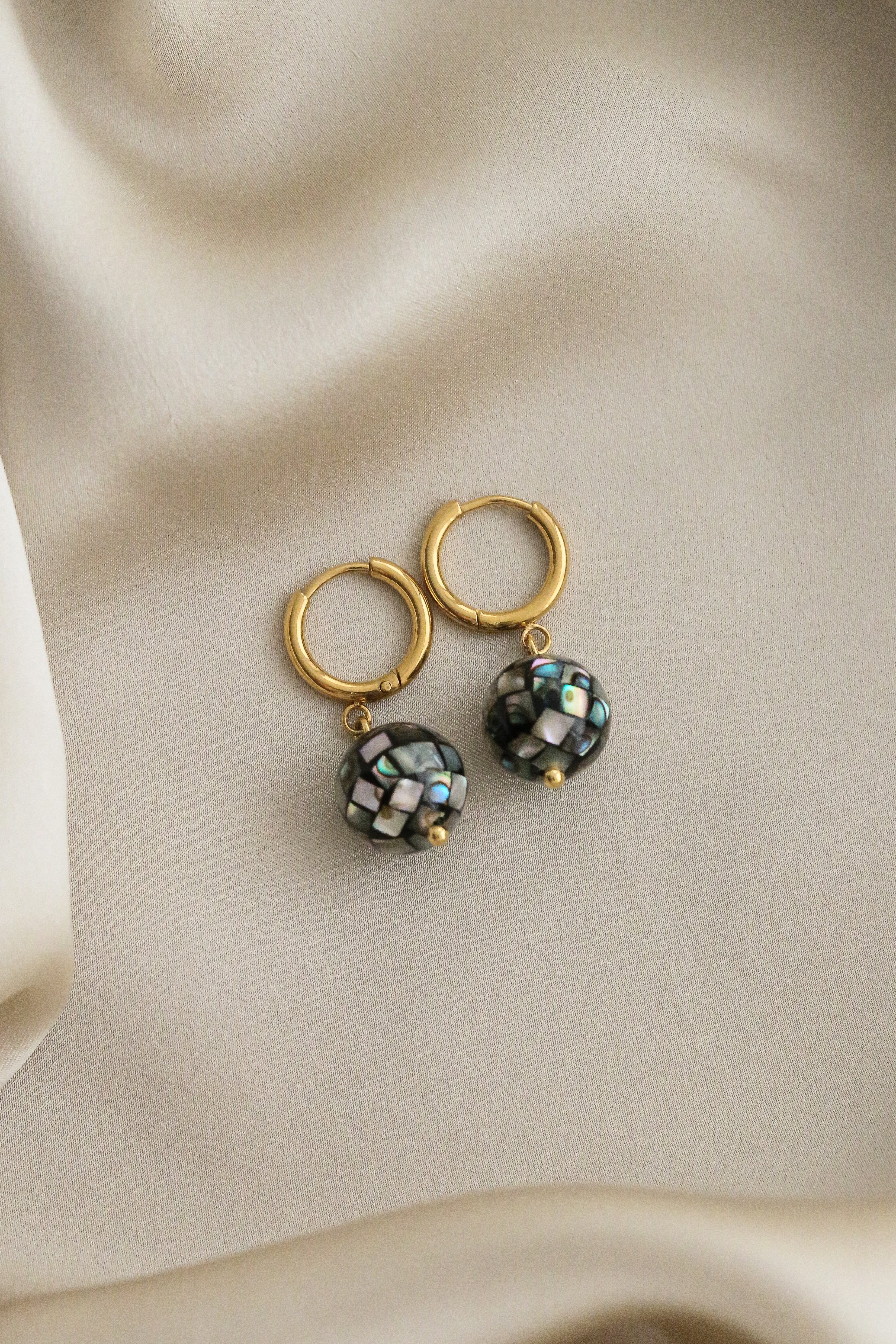 Kelsey Earrings - Boutique Minimaliste has waterproof, durable, elegant and vintage inspired jewelry