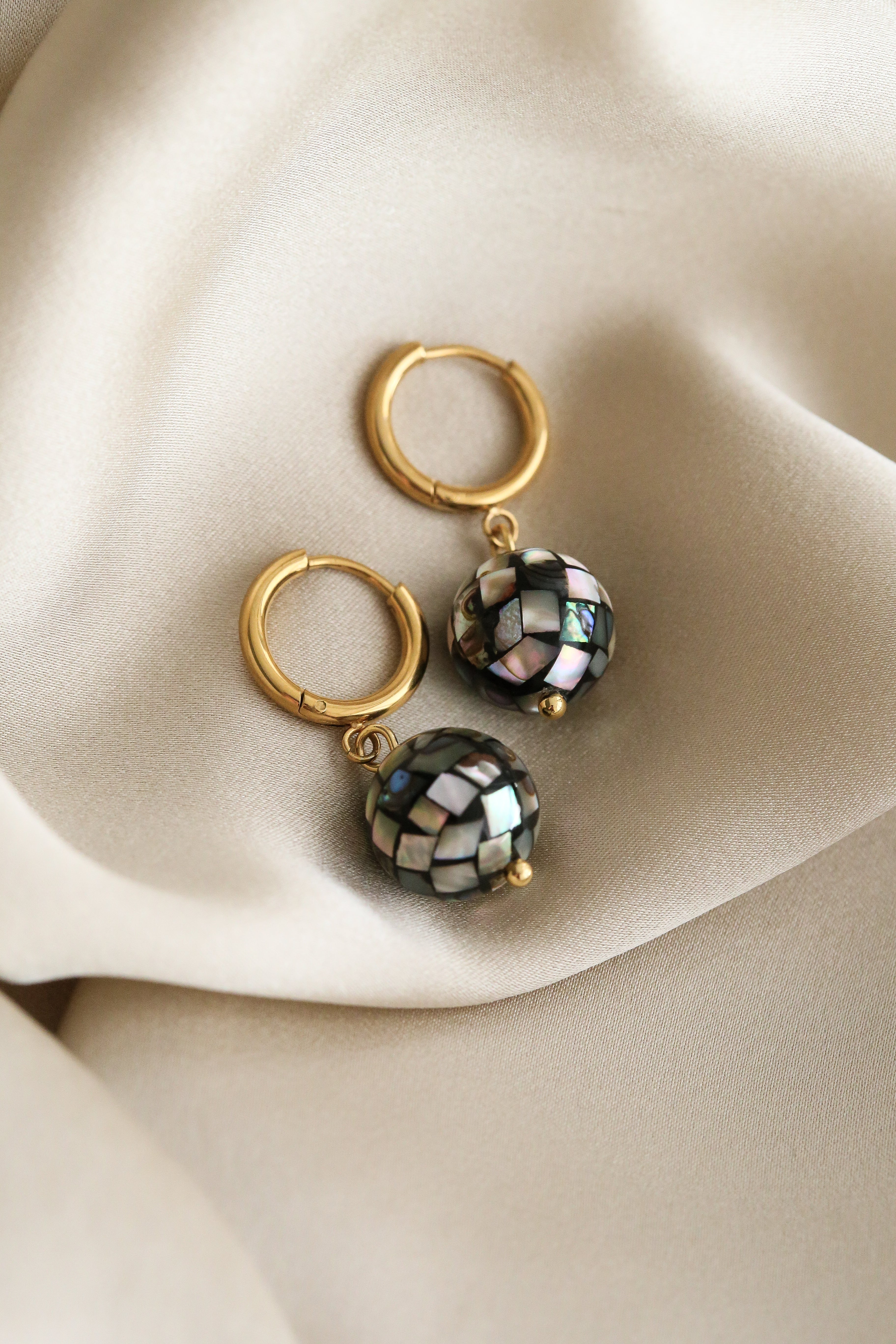 Kelsey Earrings - Boutique Minimaliste has waterproof, durable, elegant and vintage inspired jewelry