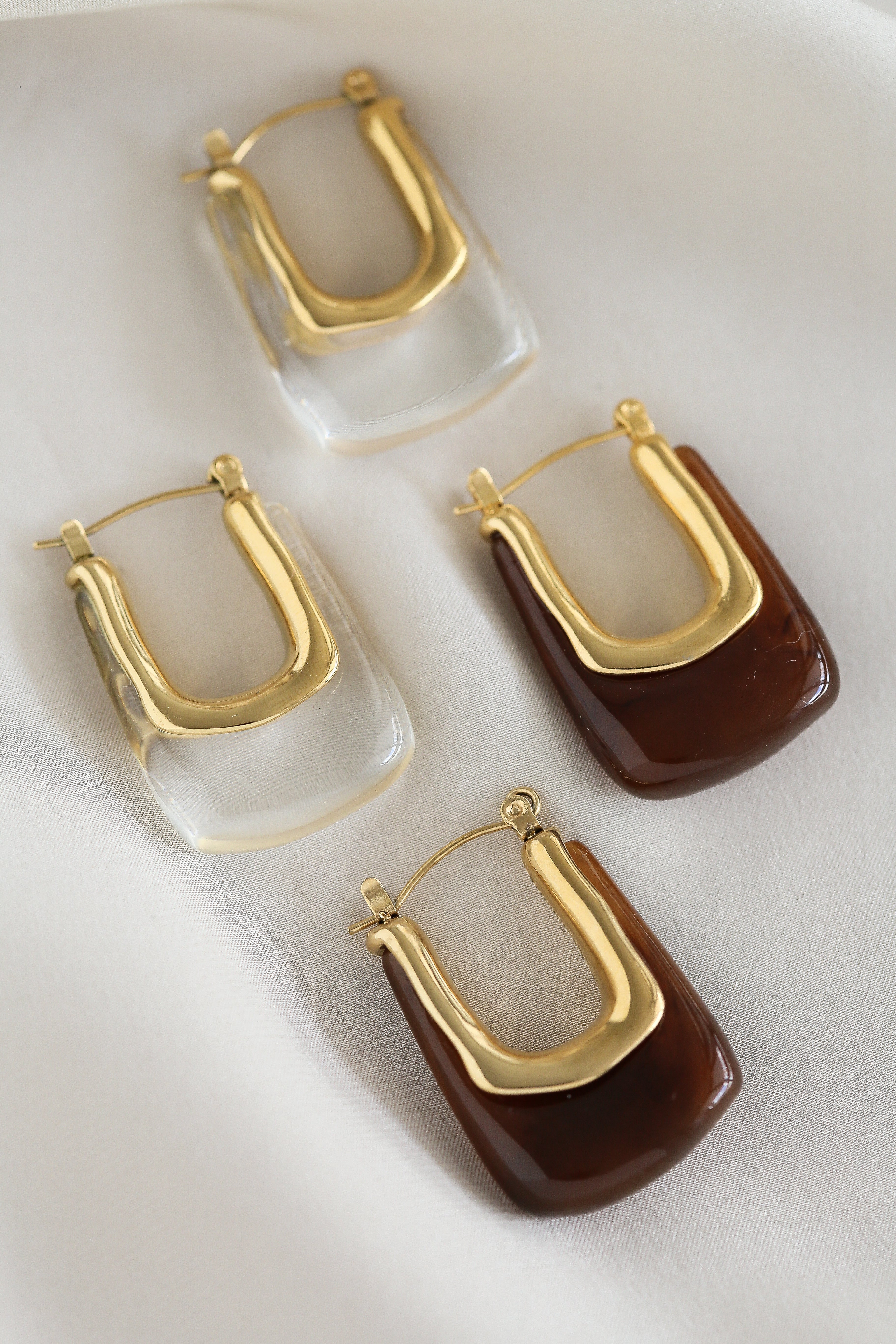 Layla Hoop Earrings - Boutique Minimaliste has waterproof, durable, elegant and vintage inspired jewelry