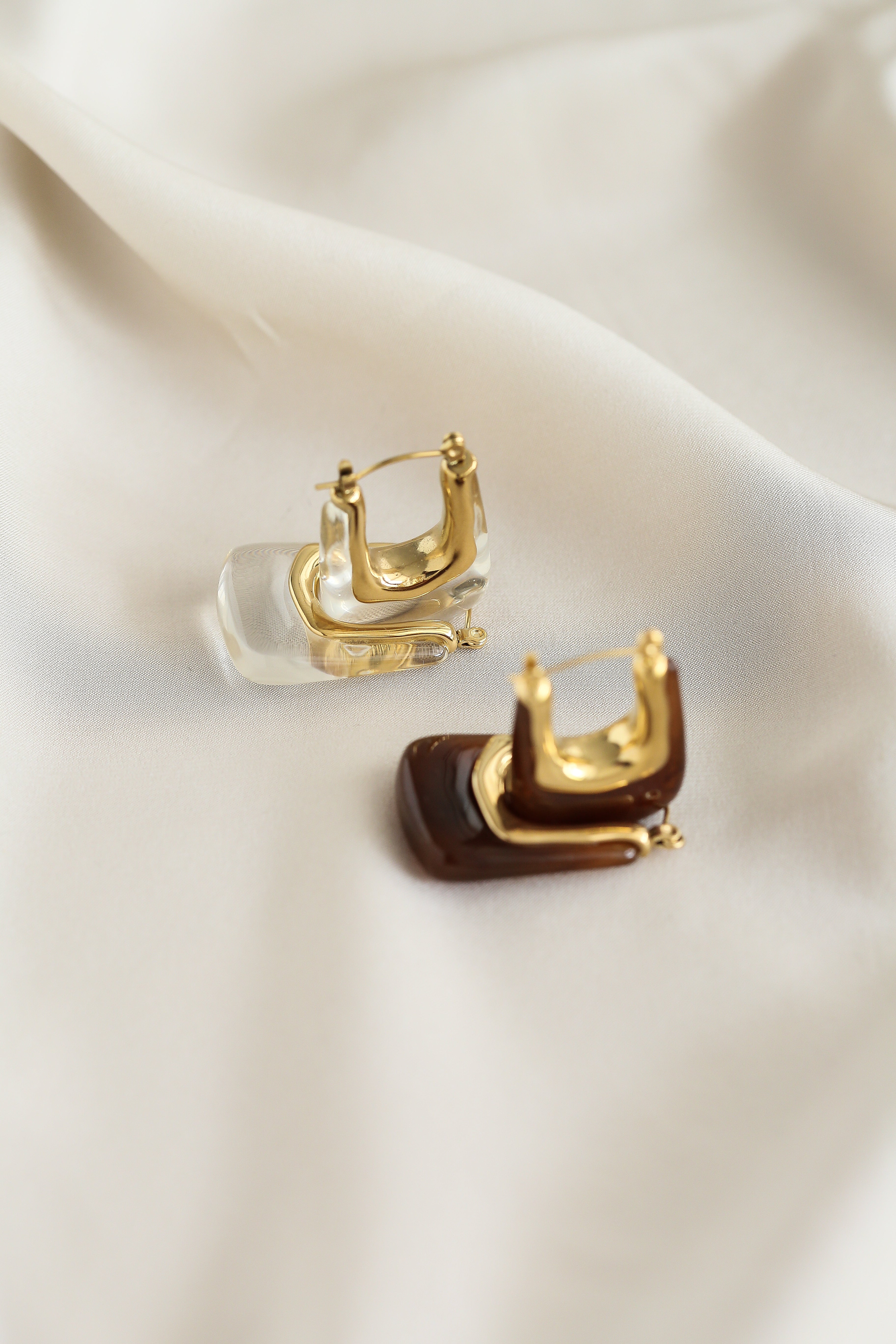 Layla Hoop Earrings - Boutique Minimaliste has waterproof, durable, elegant and vintage inspired jewelry