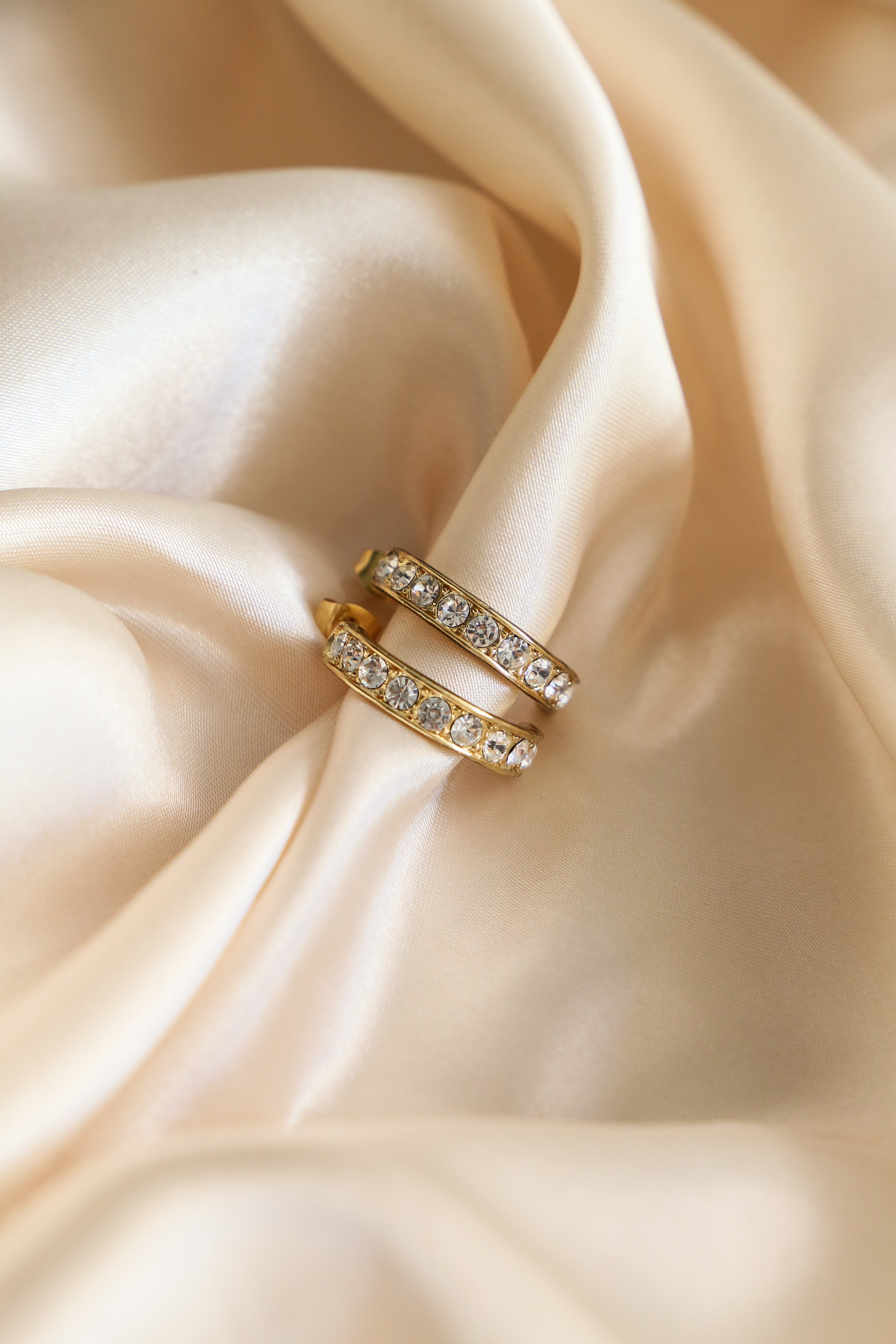 Light Hoop Earrings - Boutique Minimaliste has waterproof, durable, elegant and vintage inspired jewelry