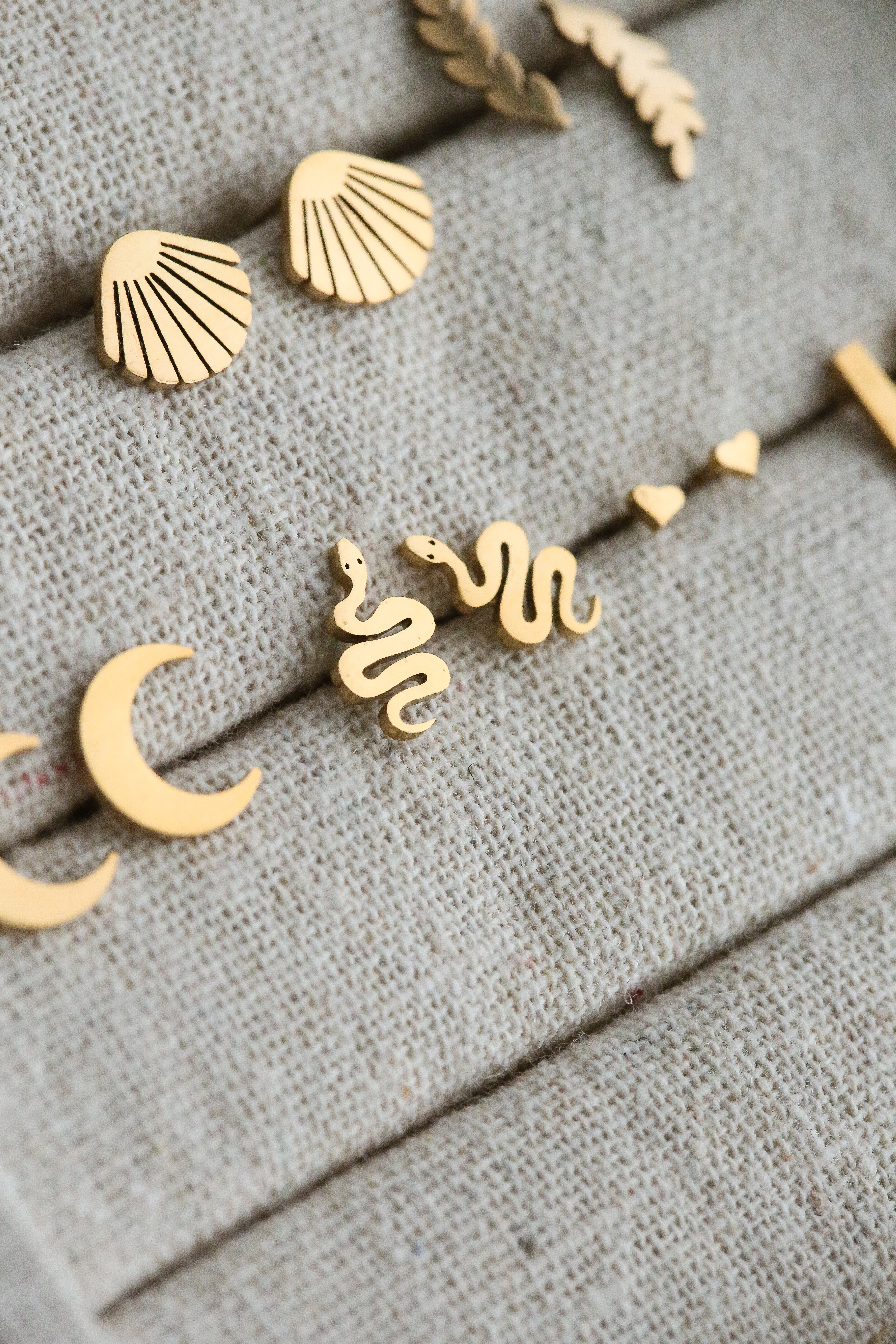 Lille Ear Studs - Boutique Minimaliste has waterproof, durable, elegant and vintage inspired jewelry