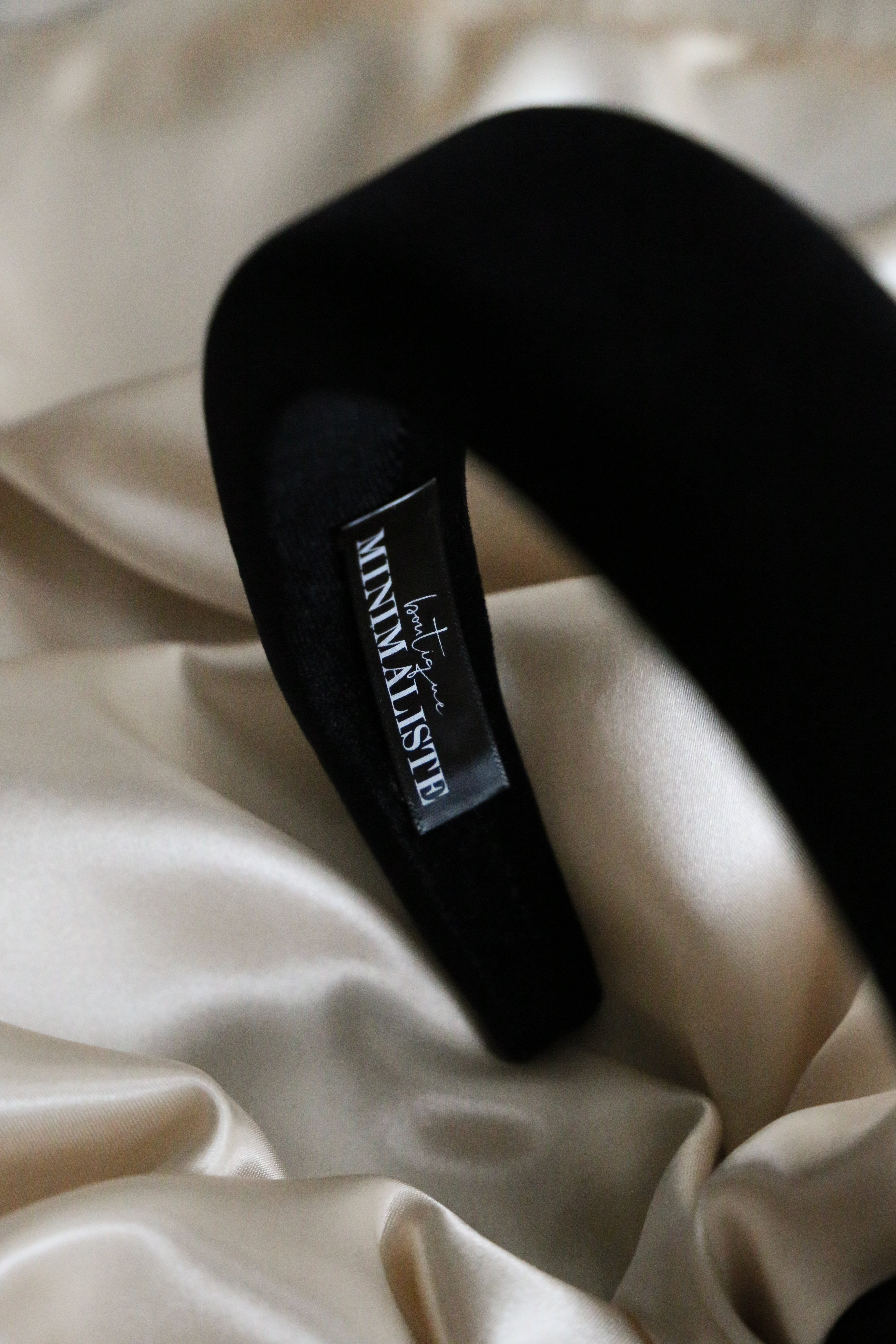 Livorno Headband - Boutique Minimaliste has waterproof, durable, elegant and vintage inspired jewelry