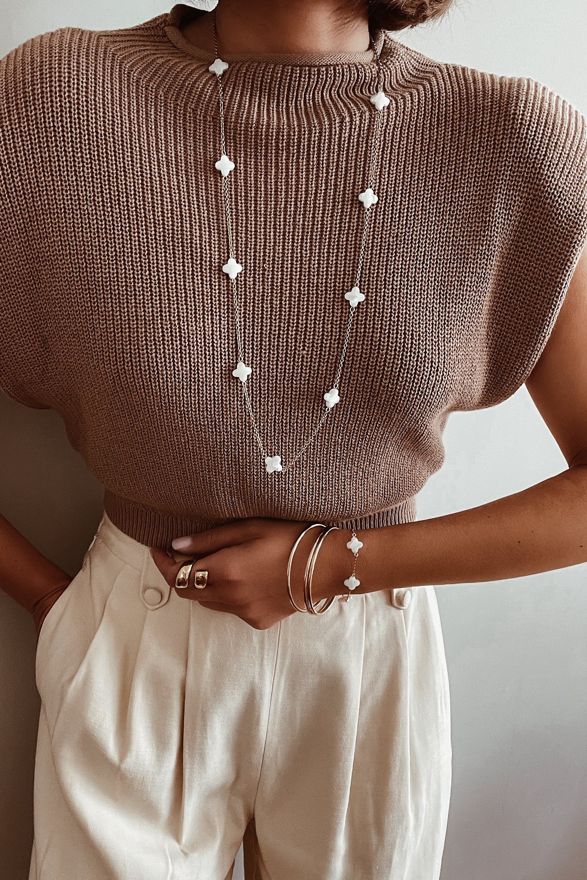 Lola Bangles - Boutique Minimaliste has waterproof, durable, elegant and vintage inspired jewelry