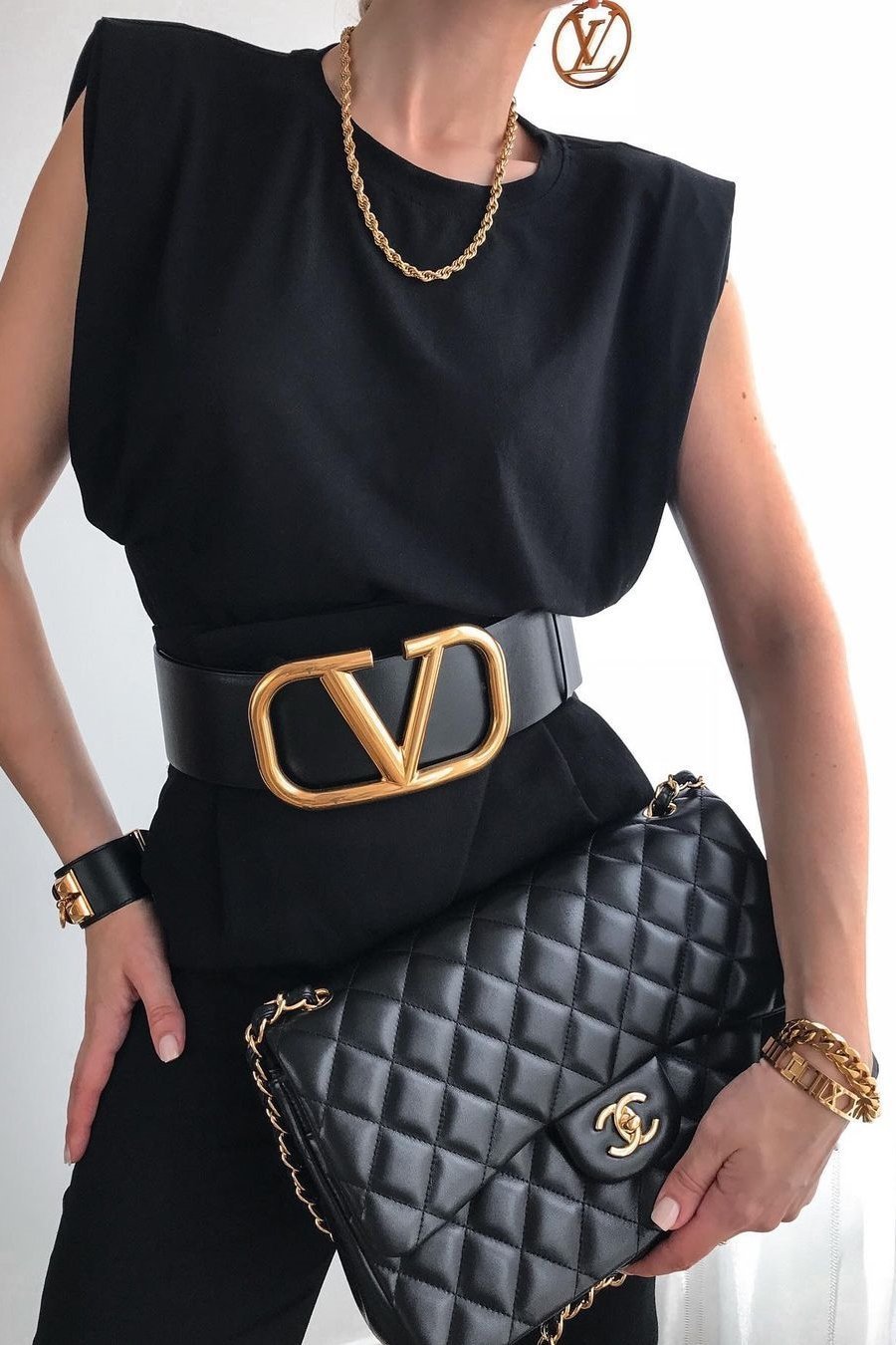 Lola Necklace - has waterproof, durable, elegant and vintage inspired jewelry