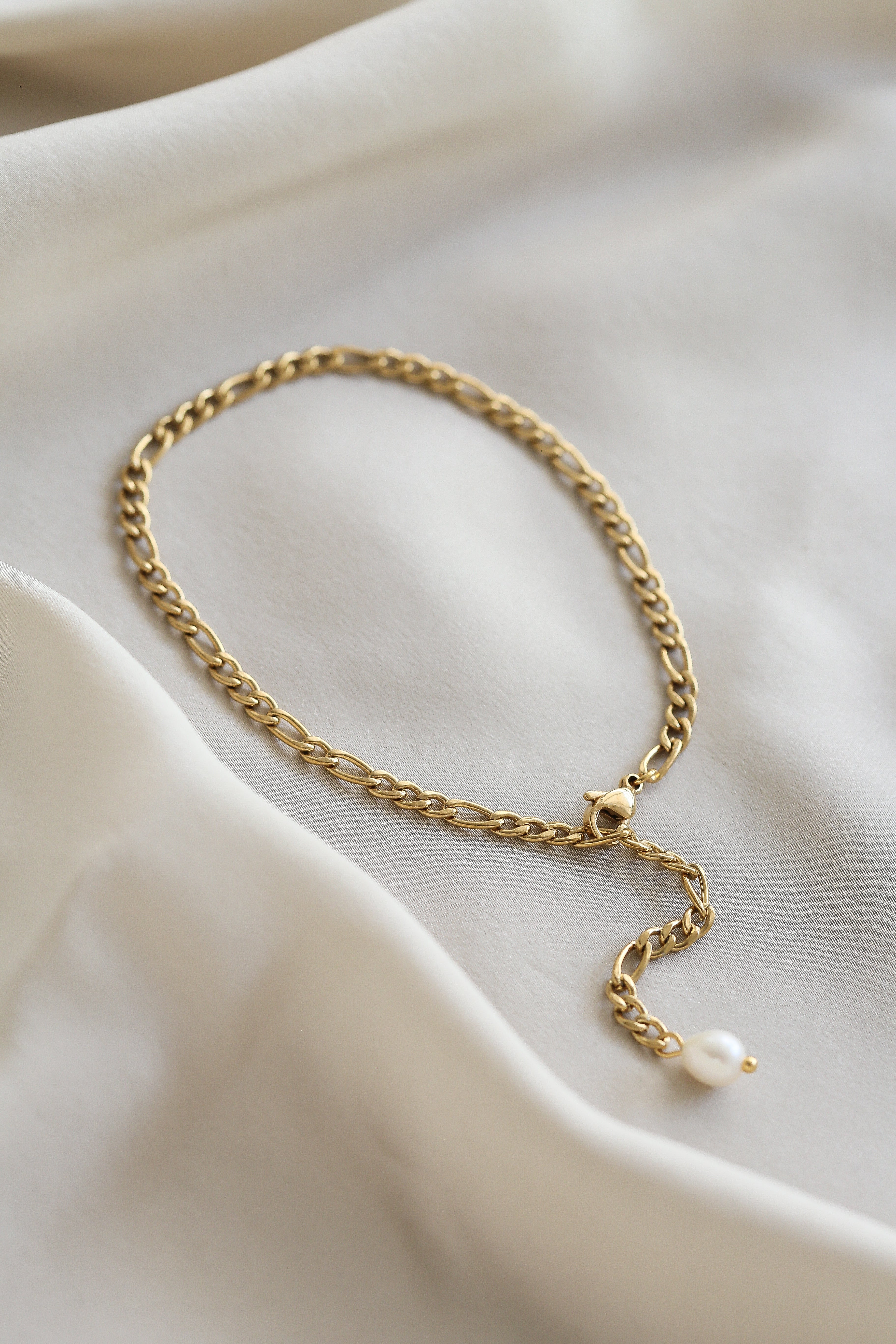 Lucie Anklet - Boutique Minimaliste has waterproof, durable, elegant and vintage inspired jewelry