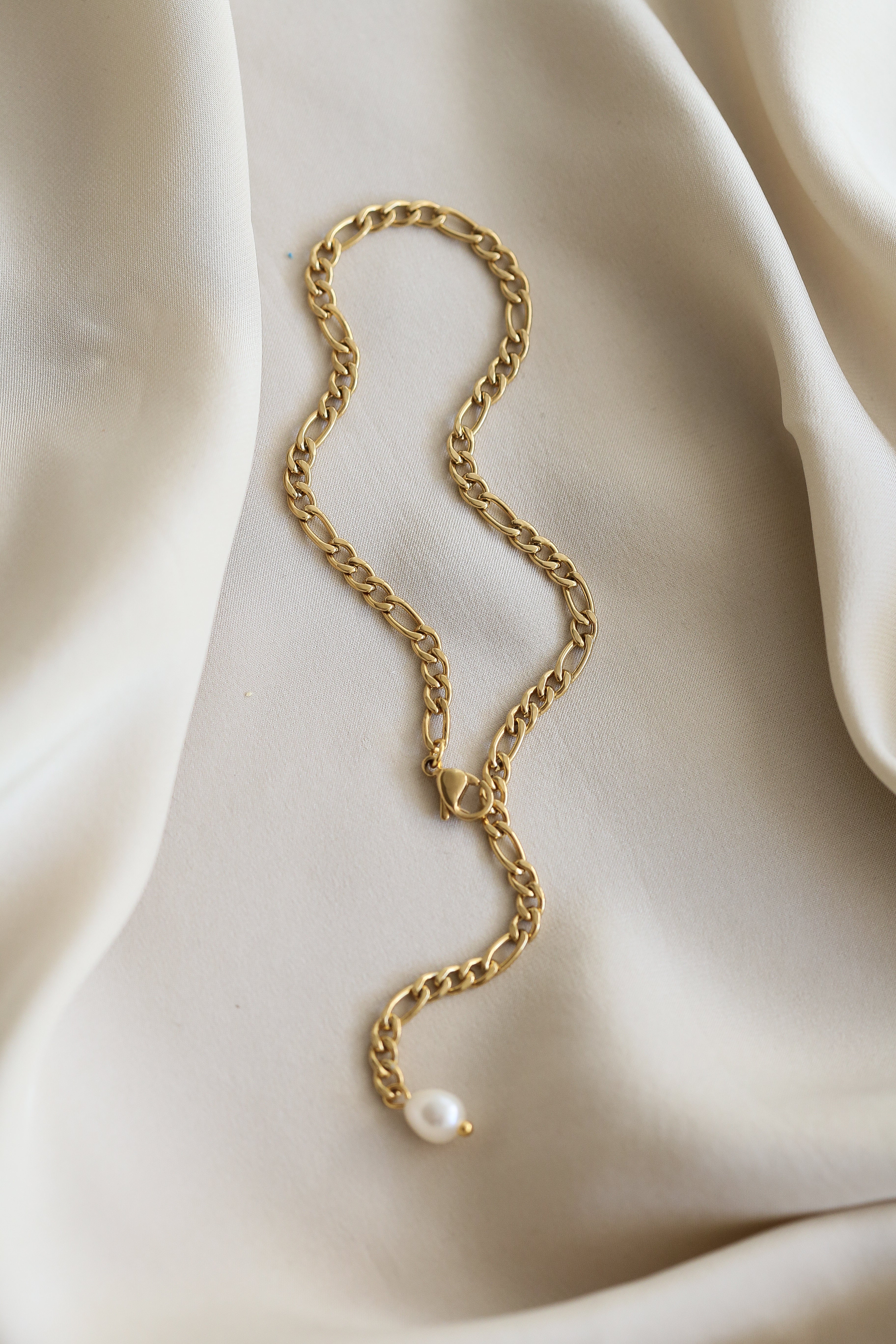 Lucie Anklet - Boutique Minimaliste has waterproof, durable, elegant and vintage inspired jewelry