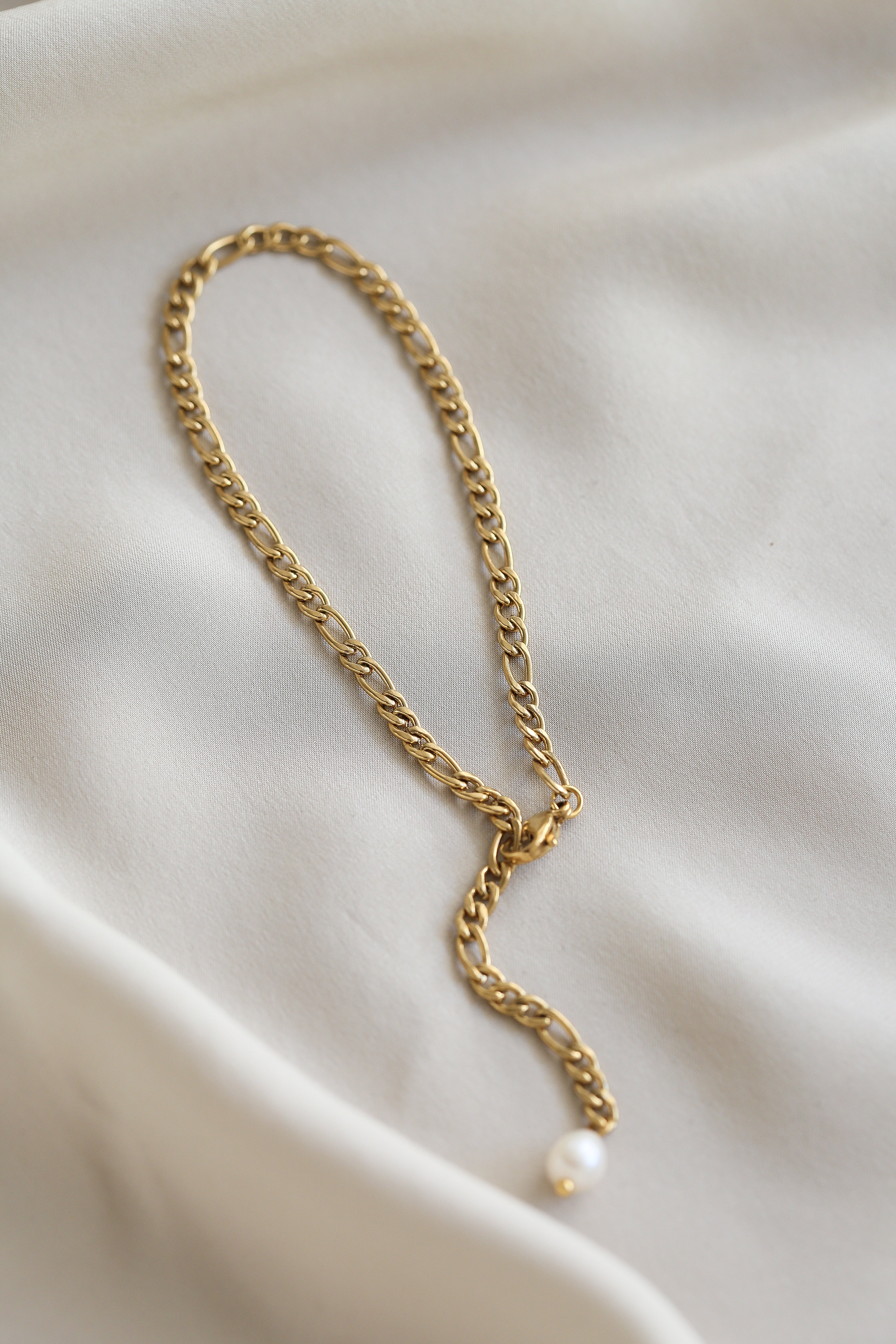 Lucie Anklet - Boutique Minimaliste has waterproof, durable, elegant and vintage inspired jewelry