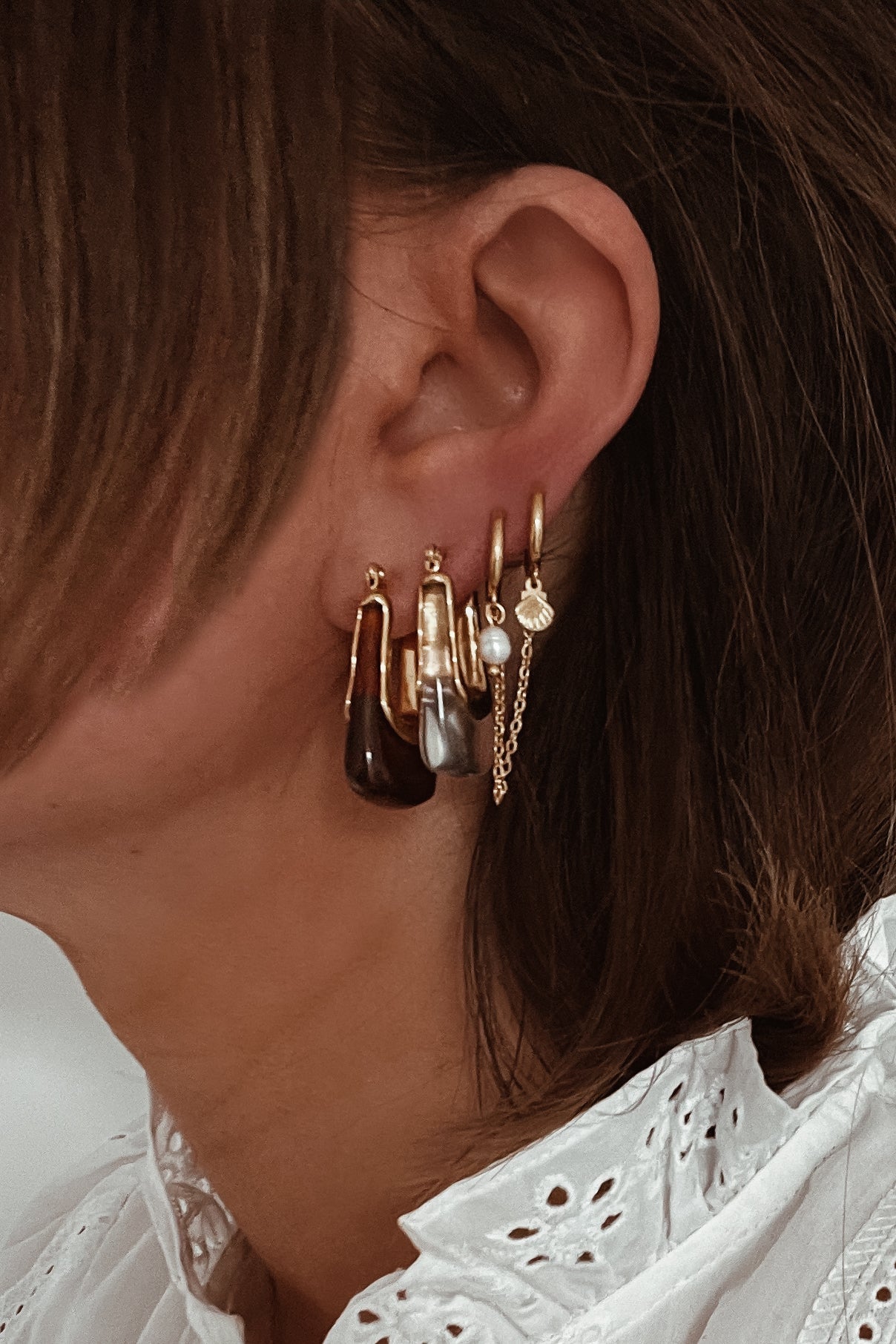 Lynsey Hoop Earrings - Boutique Minimaliste has waterproof, durable, elegant and vintage inspired jewelry