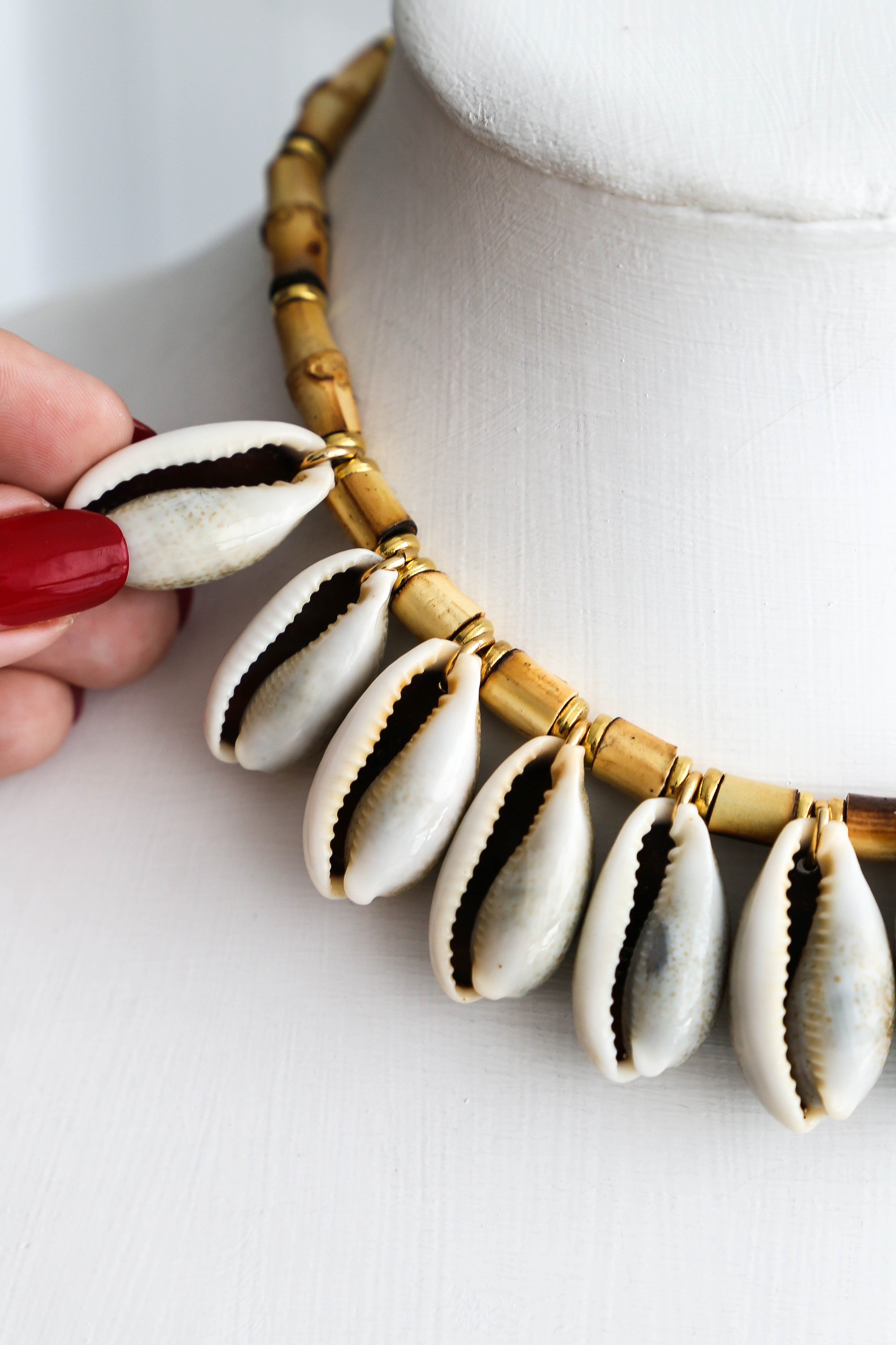 Madagascar Necklace - Boutique Minimaliste has waterproof, durable, elegant and vintage inspired jewelry