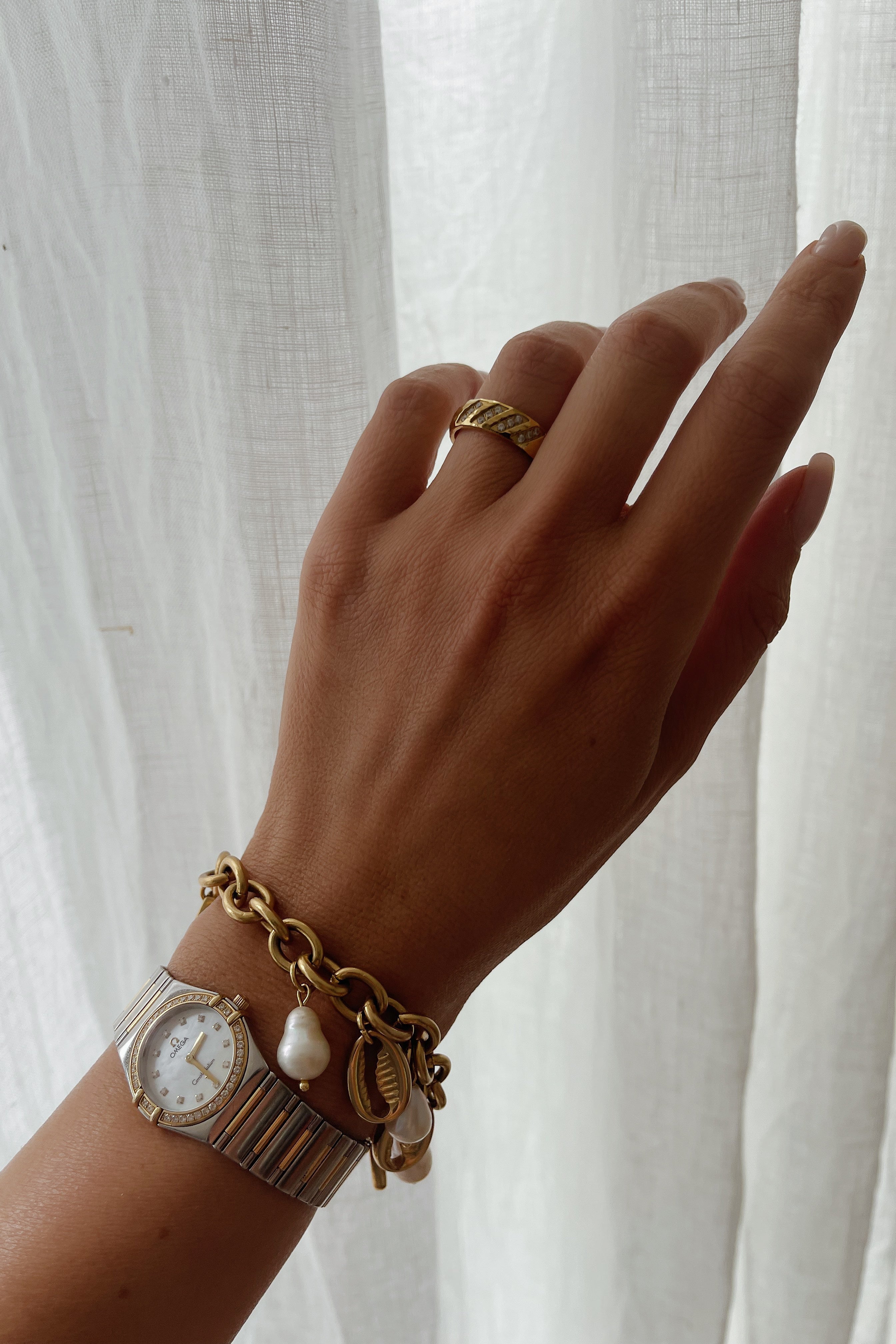 Maria Bracelet - Boutique Minimaliste has waterproof, durable, elegant and vintage inspired jewelry
