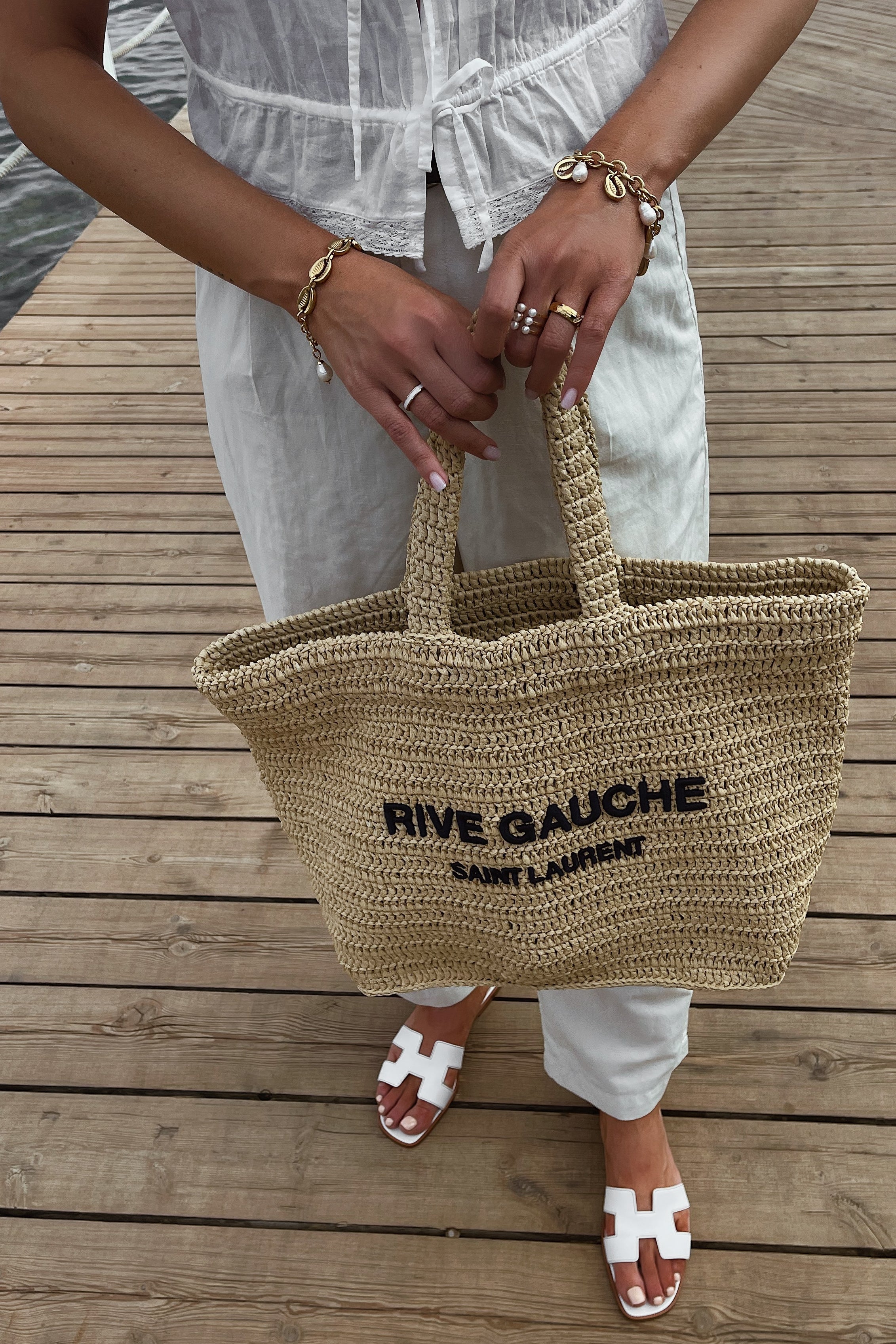 Maria Bracelet - Boutique Minimaliste has waterproof, durable, elegant and vintage inspired jewelry