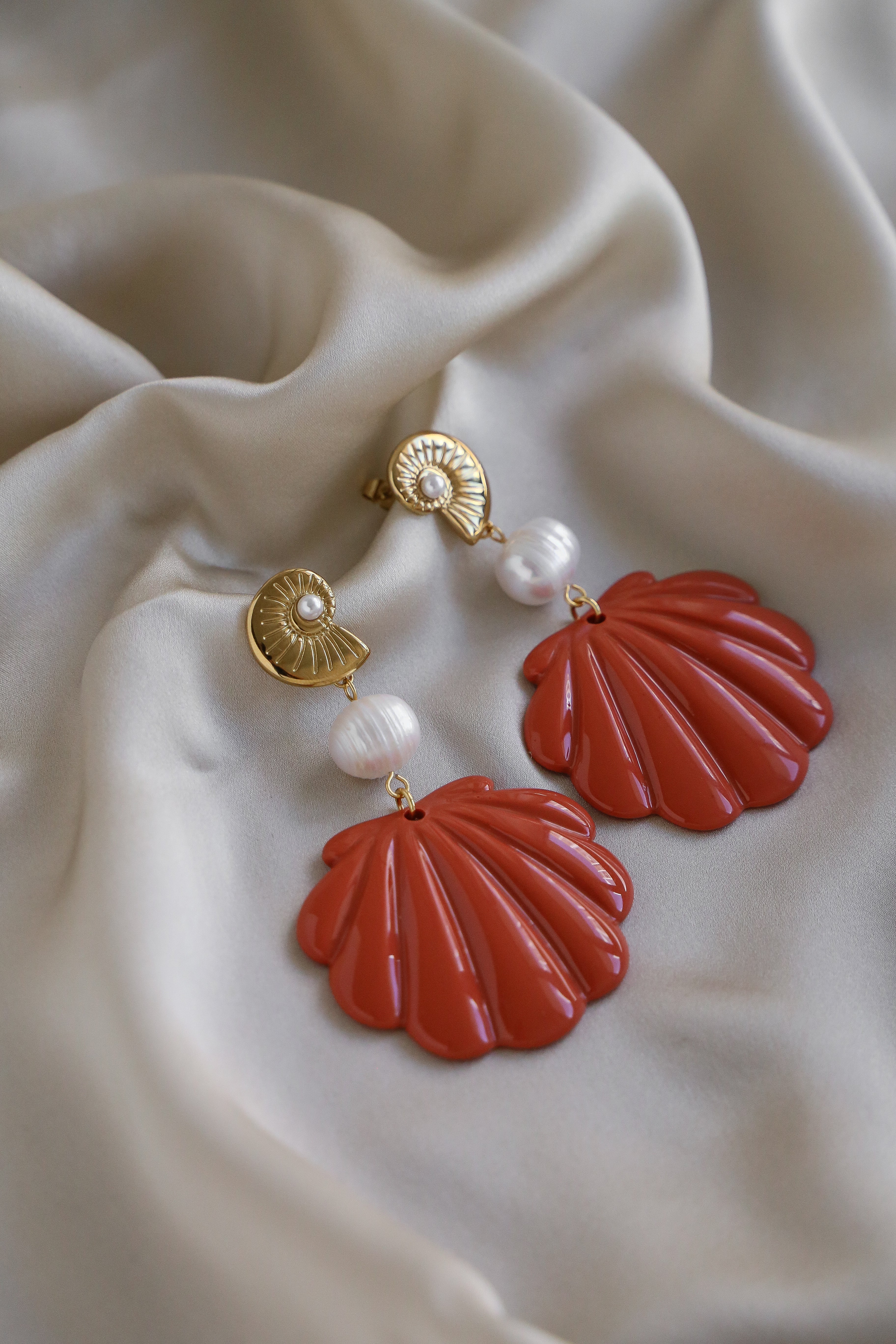 Melodie Earrings - Boutique Minimaliste has waterproof, durable, elegant and vintage inspired jewelry
