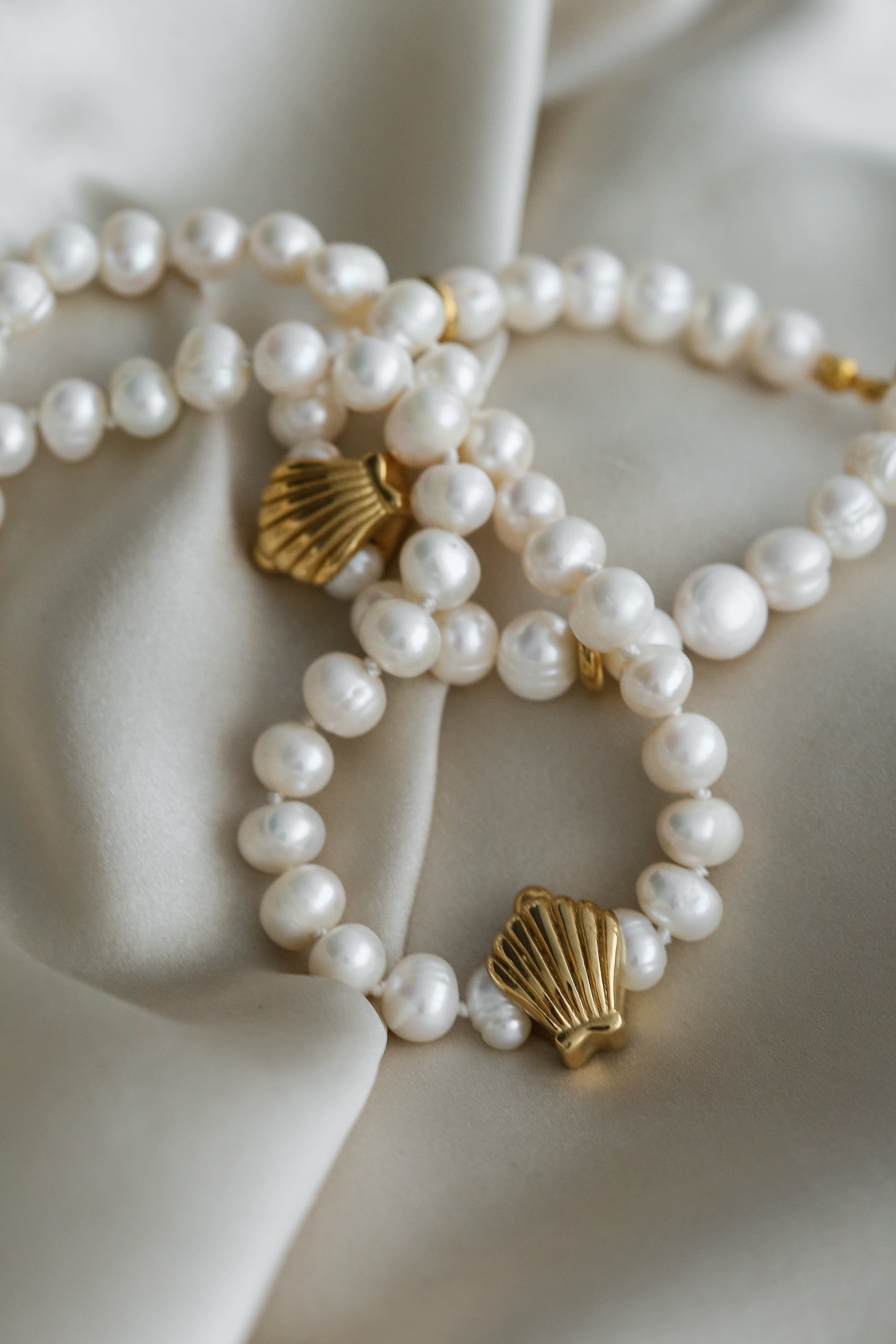Mermaid Necklace - Boutique Minimaliste has waterproof, durable, elegant and vintage inspired jewelry