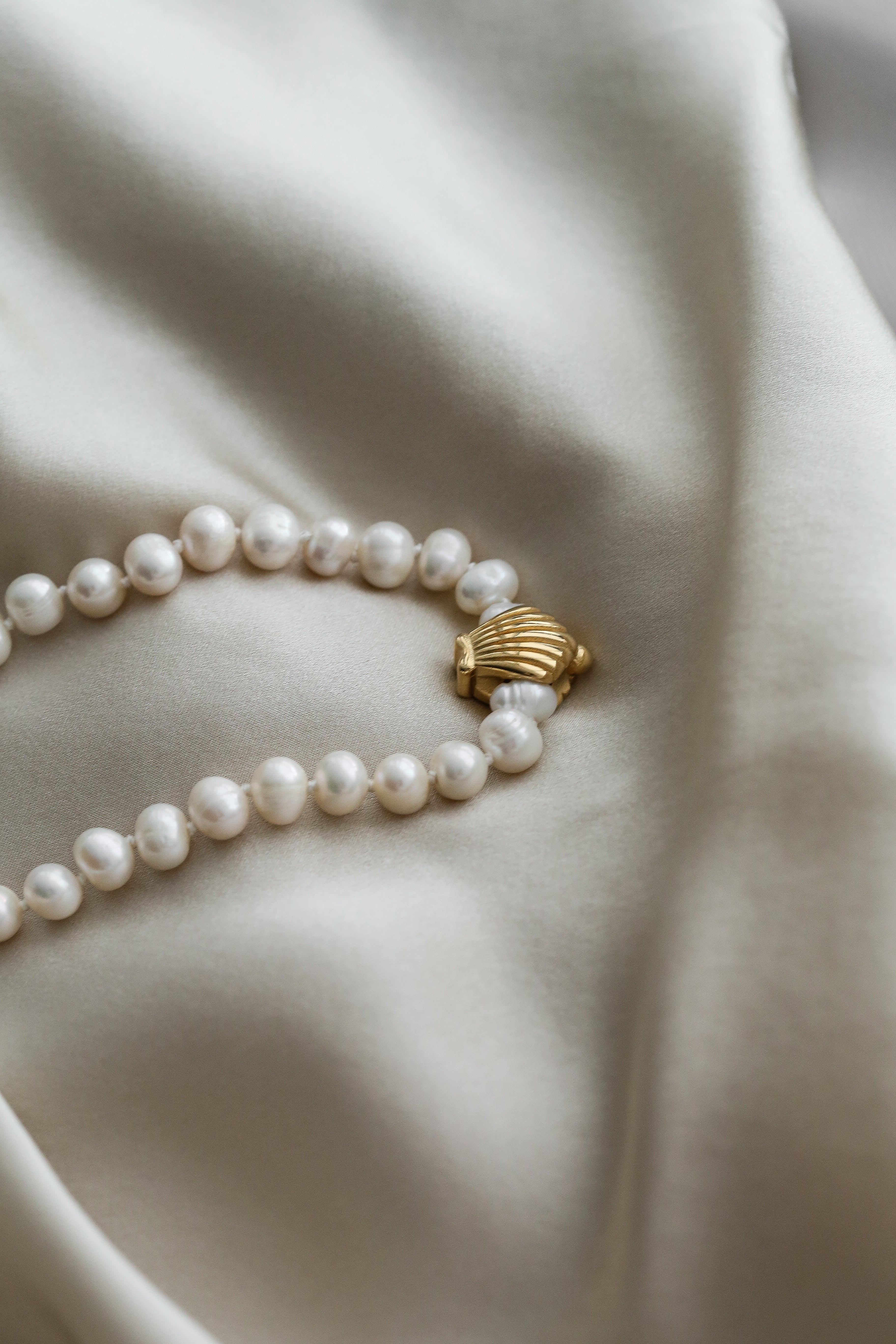 Mermaid Necklace - Boutique Minimaliste has waterproof, durable, elegant and vintage inspired jewelry