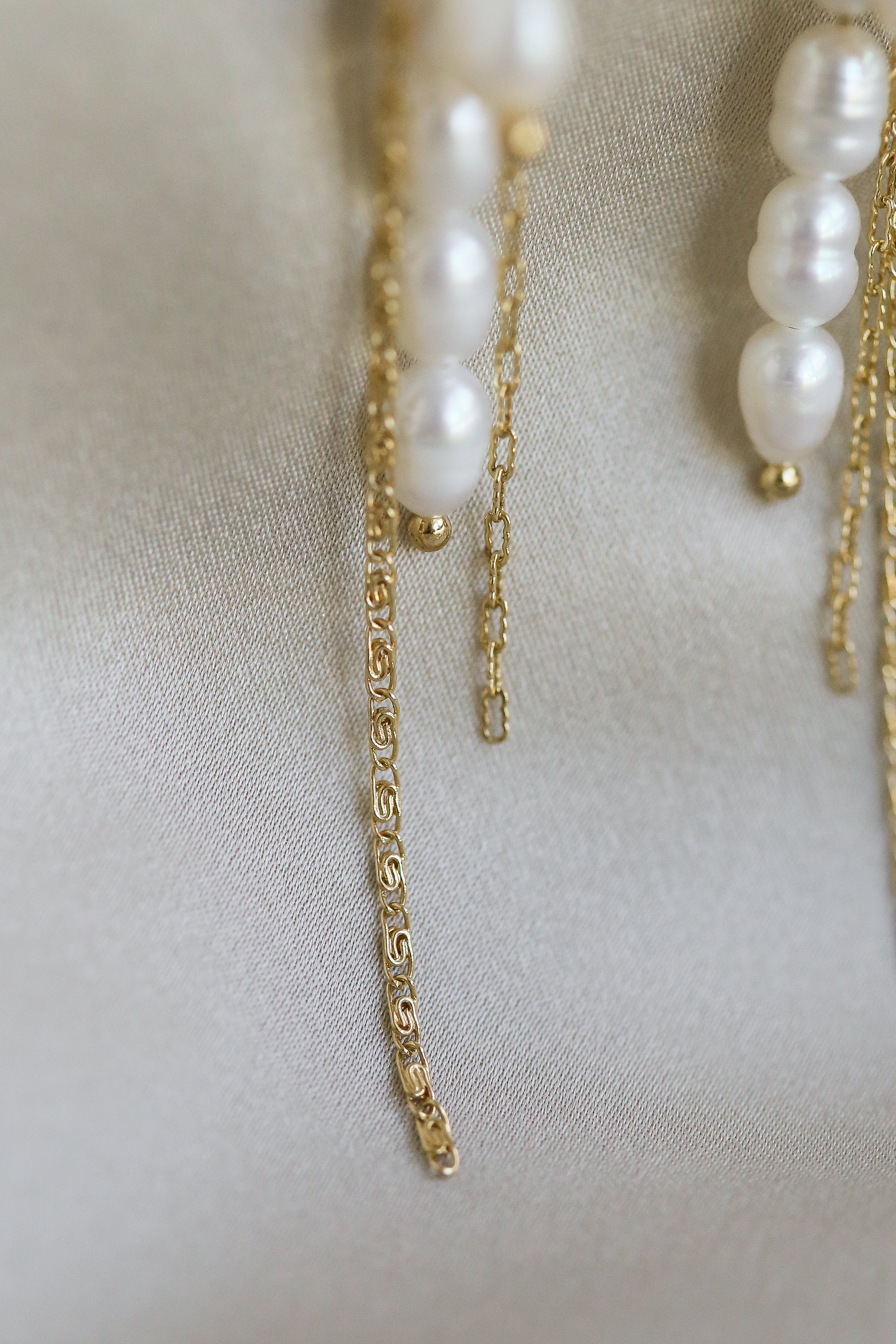 Michelle Earrings - Boutique Minimaliste has waterproof, durable, elegant and vintage inspired jewelry