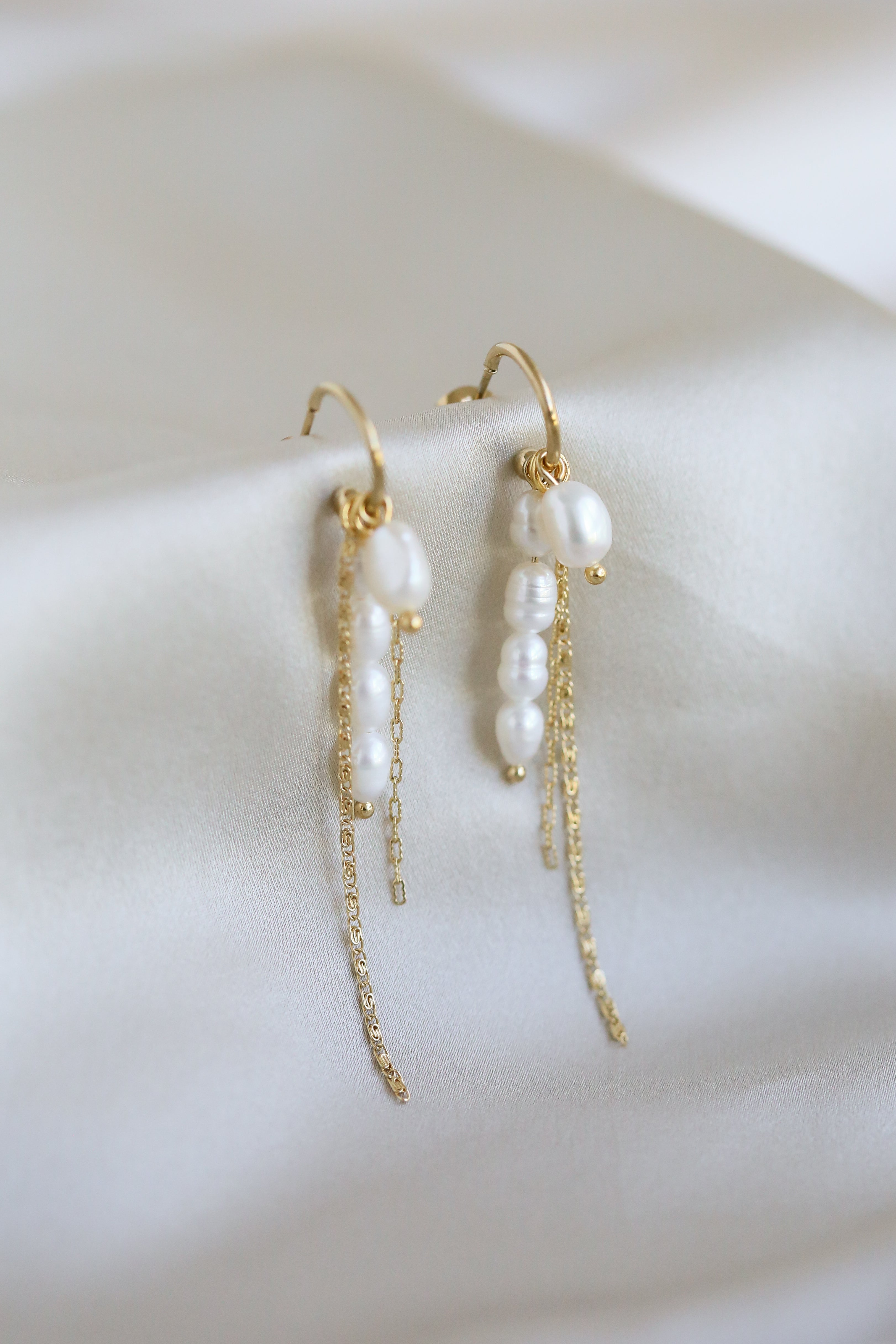 Michelle Earrings - Boutique Minimaliste has waterproof, durable, elegant and vintage inspired jewelry