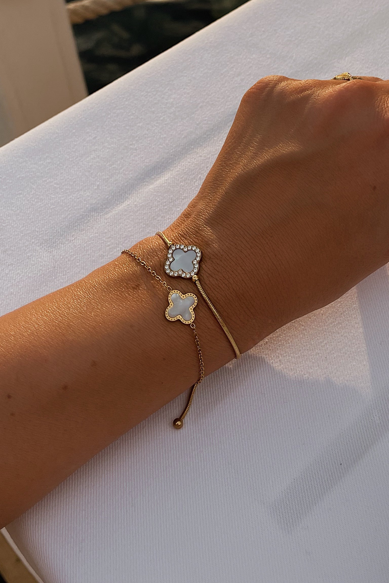 Mila Bracelet - Boutique Minimaliste has waterproof, durable, elegant and vintage inspired jewelry