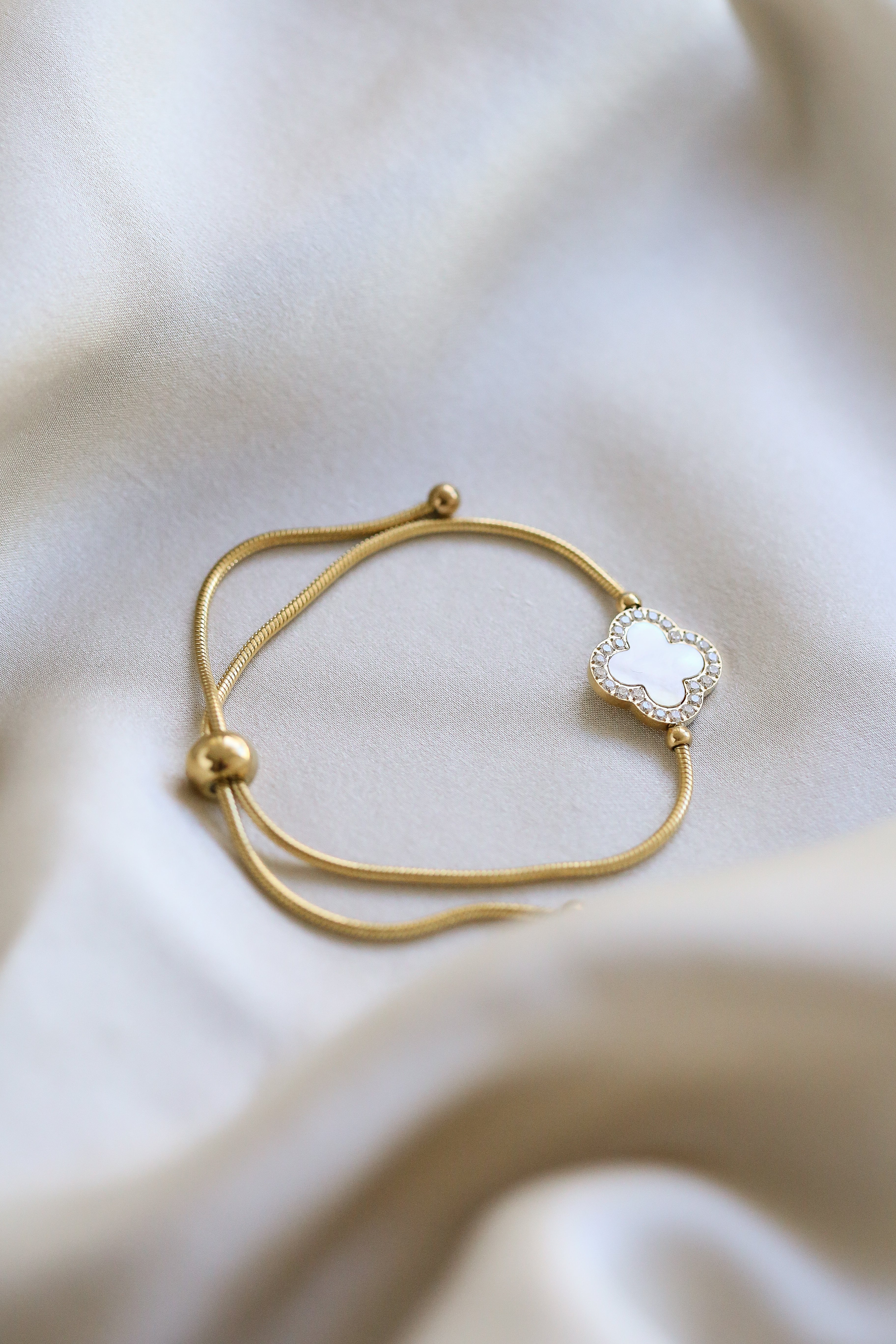 Boutique Minimaliste Jewelry on Instagram: “Clover bracelet