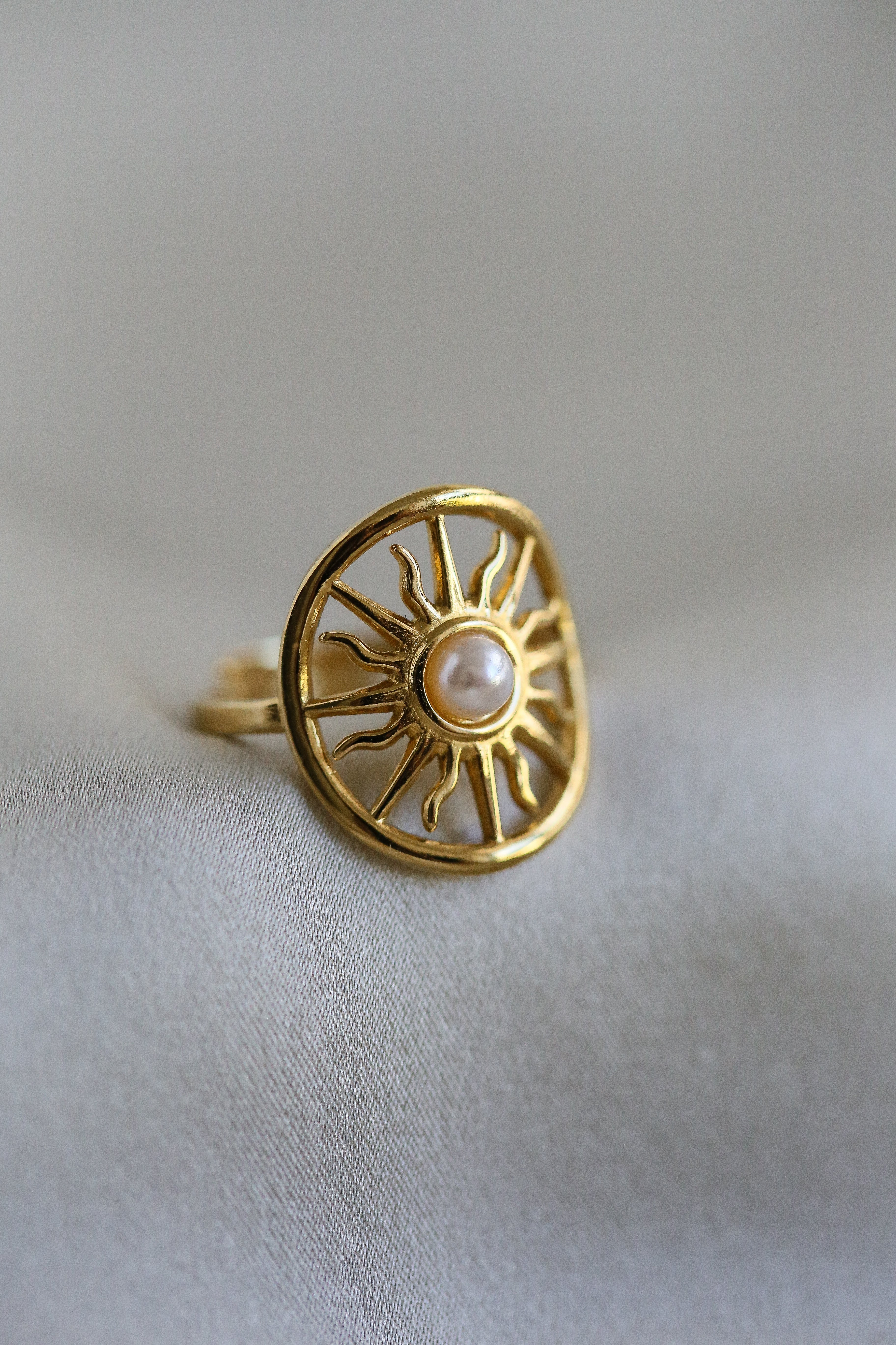 Milena Ring - Boutique Minimaliste has waterproof, durable, elegant and vintage inspired jewelry