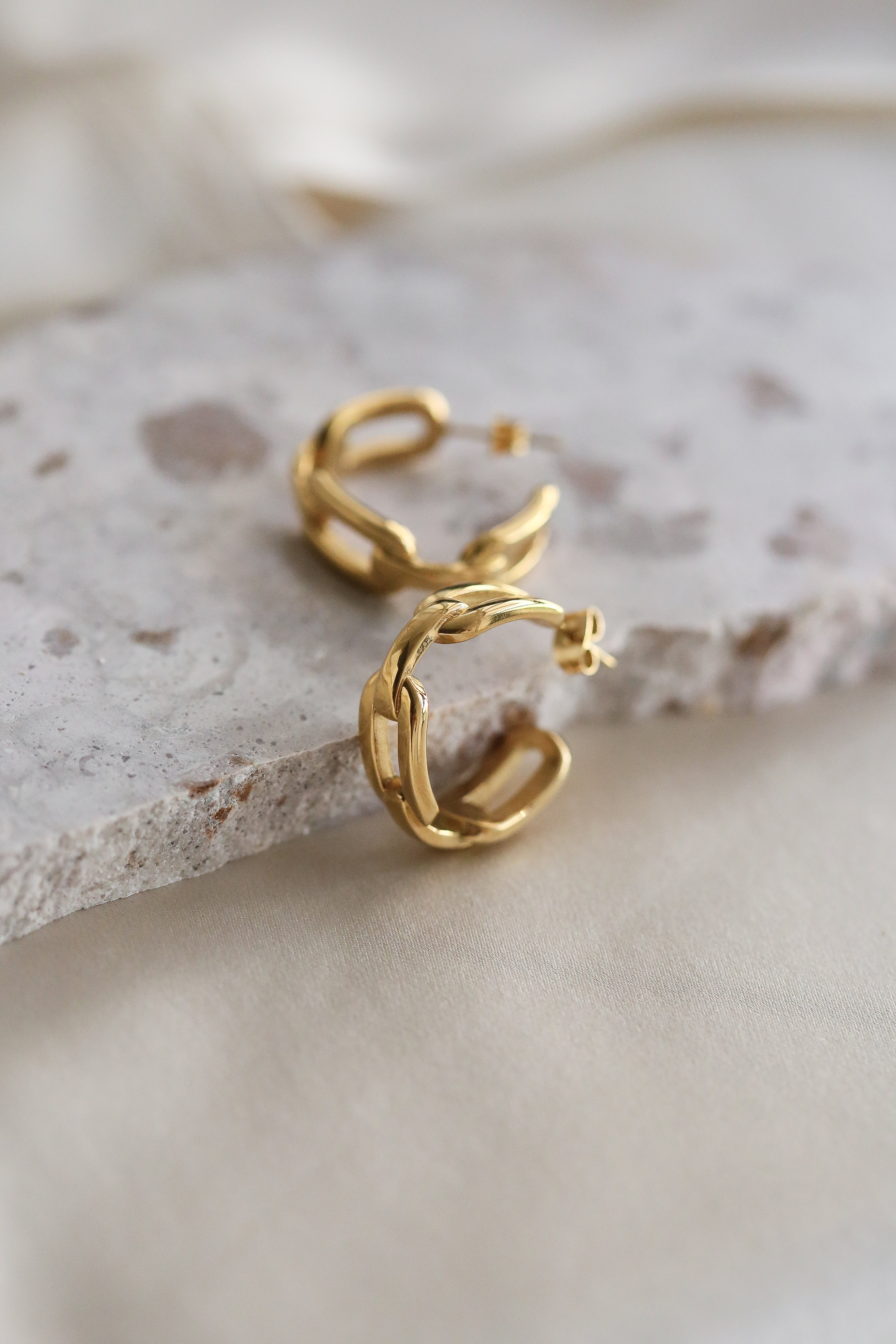 Nadia Hoops - Boutique Minimaliste has waterproof, durable, elegant and vintage inspired jewelry