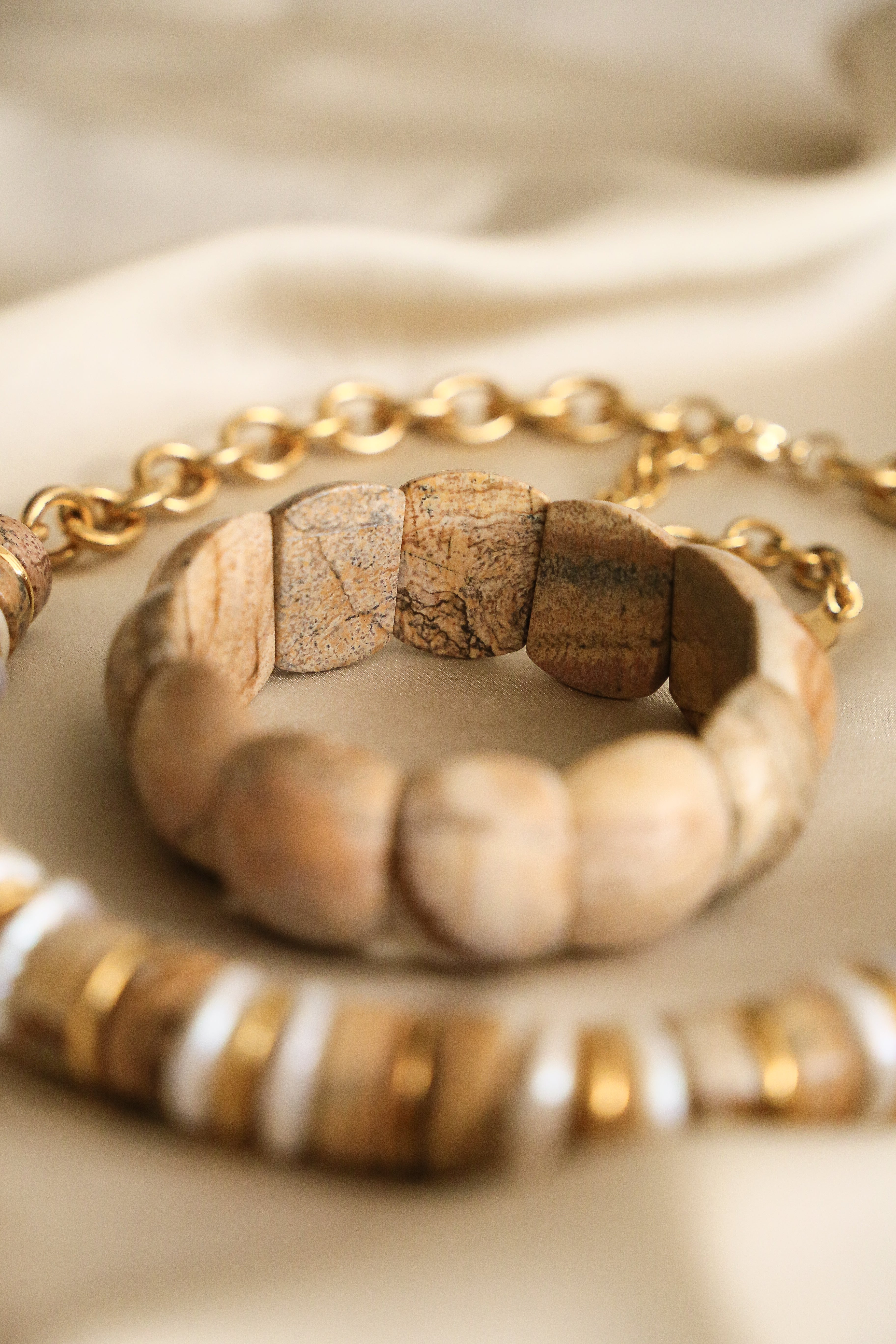 Naomi bracelet - Boutique Minimaliste has waterproof, durable, elegant and vintage inspired jewelry