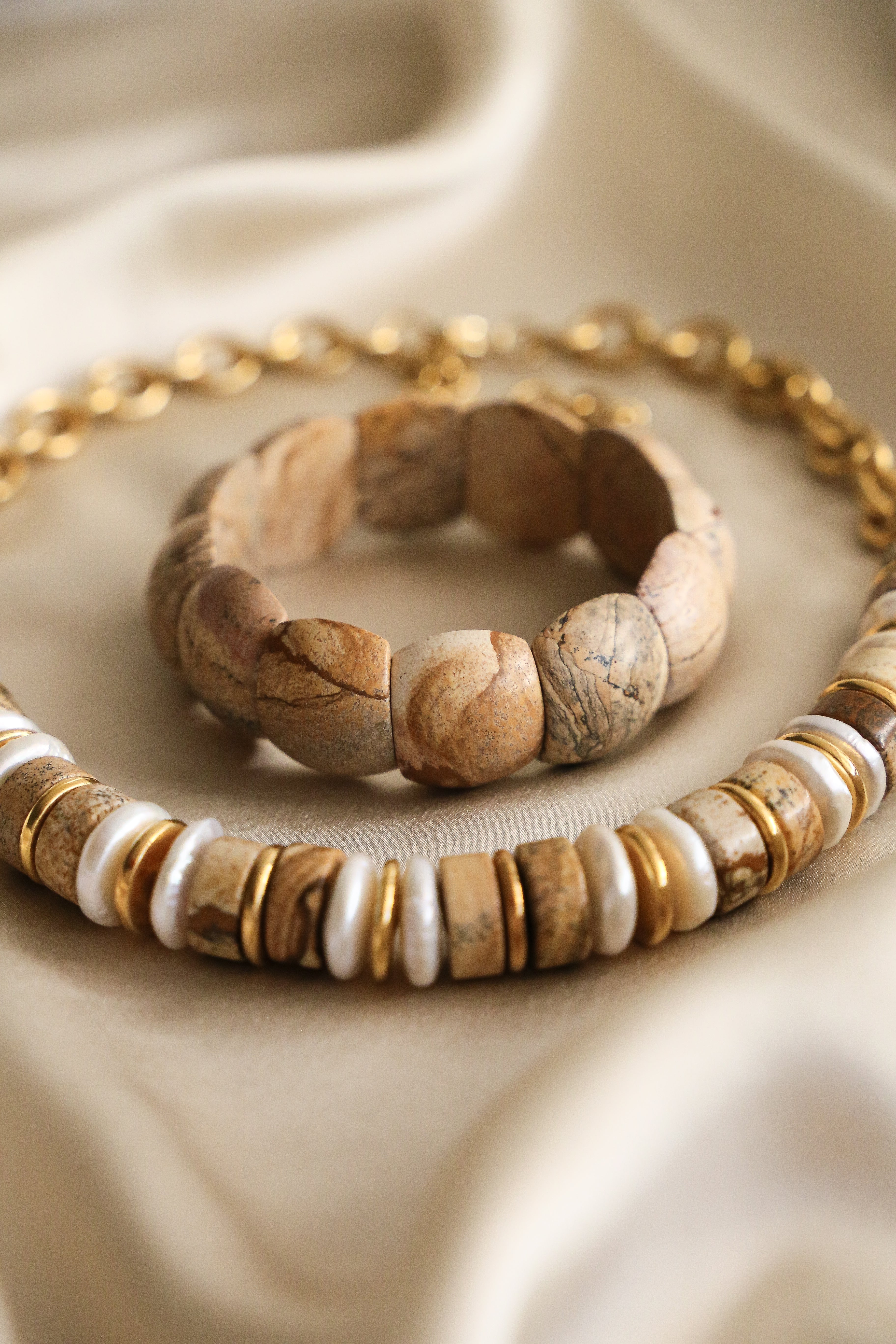 Naomi bracelet - Boutique Minimaliste has waterproof, durable, elegant and vintage inspired jewelry