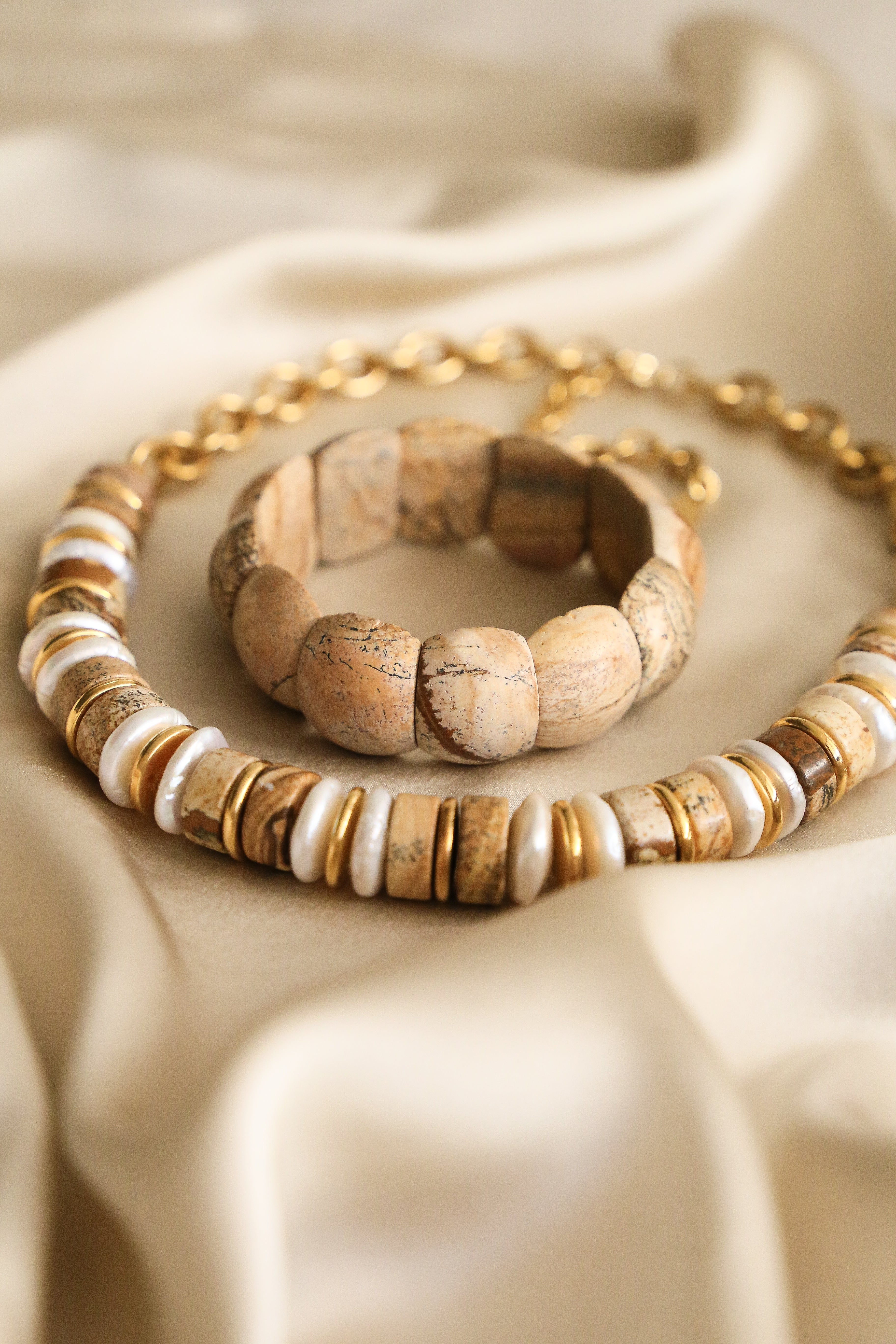 Naomi bracelet - Boutique Minimaliste has waterproof, durable, elegant and vintage inspired jewelry