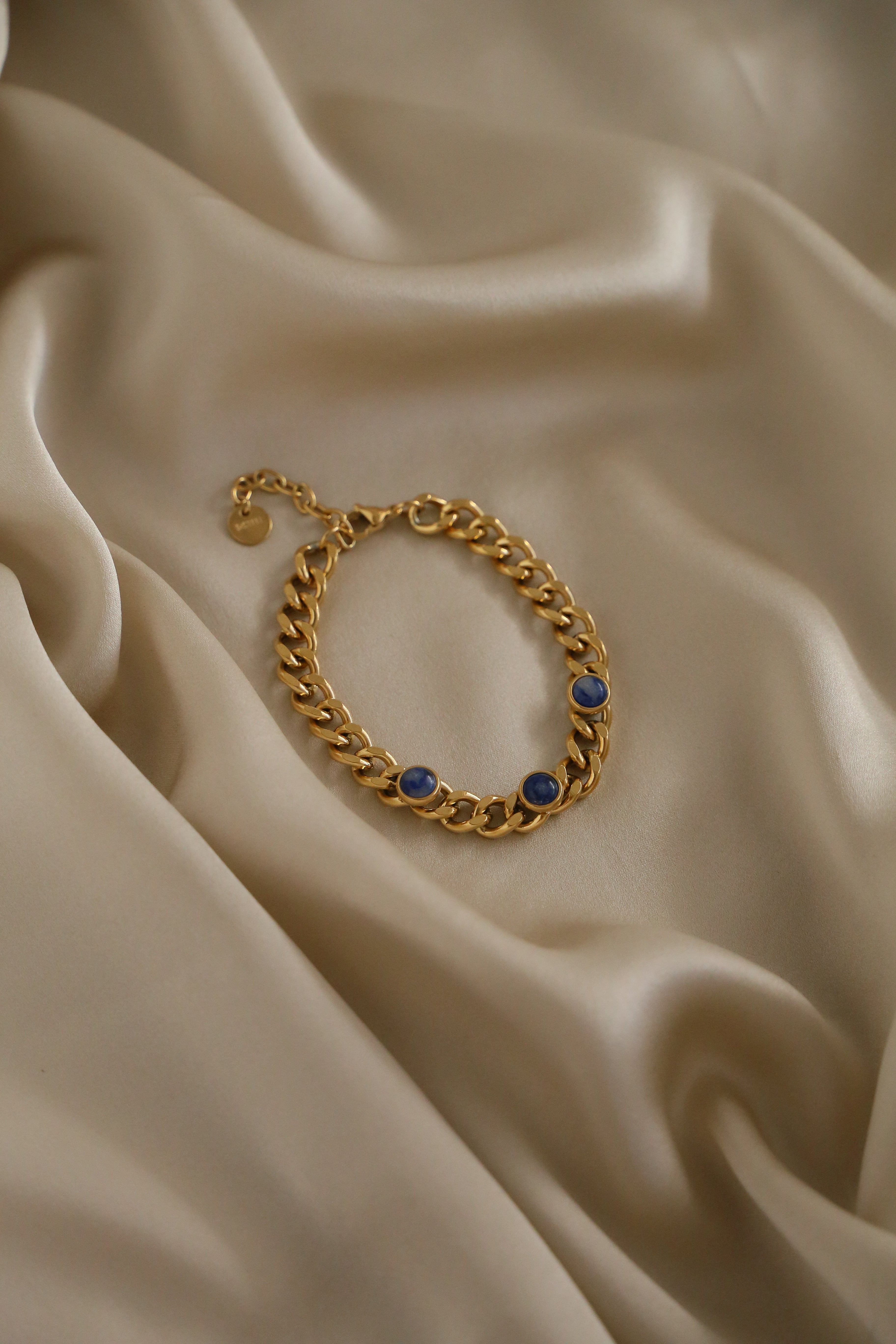 Nicolette Bracelet - Boutique Minimaliste has waterproof, durable, elegant and vintage inspired jewelry