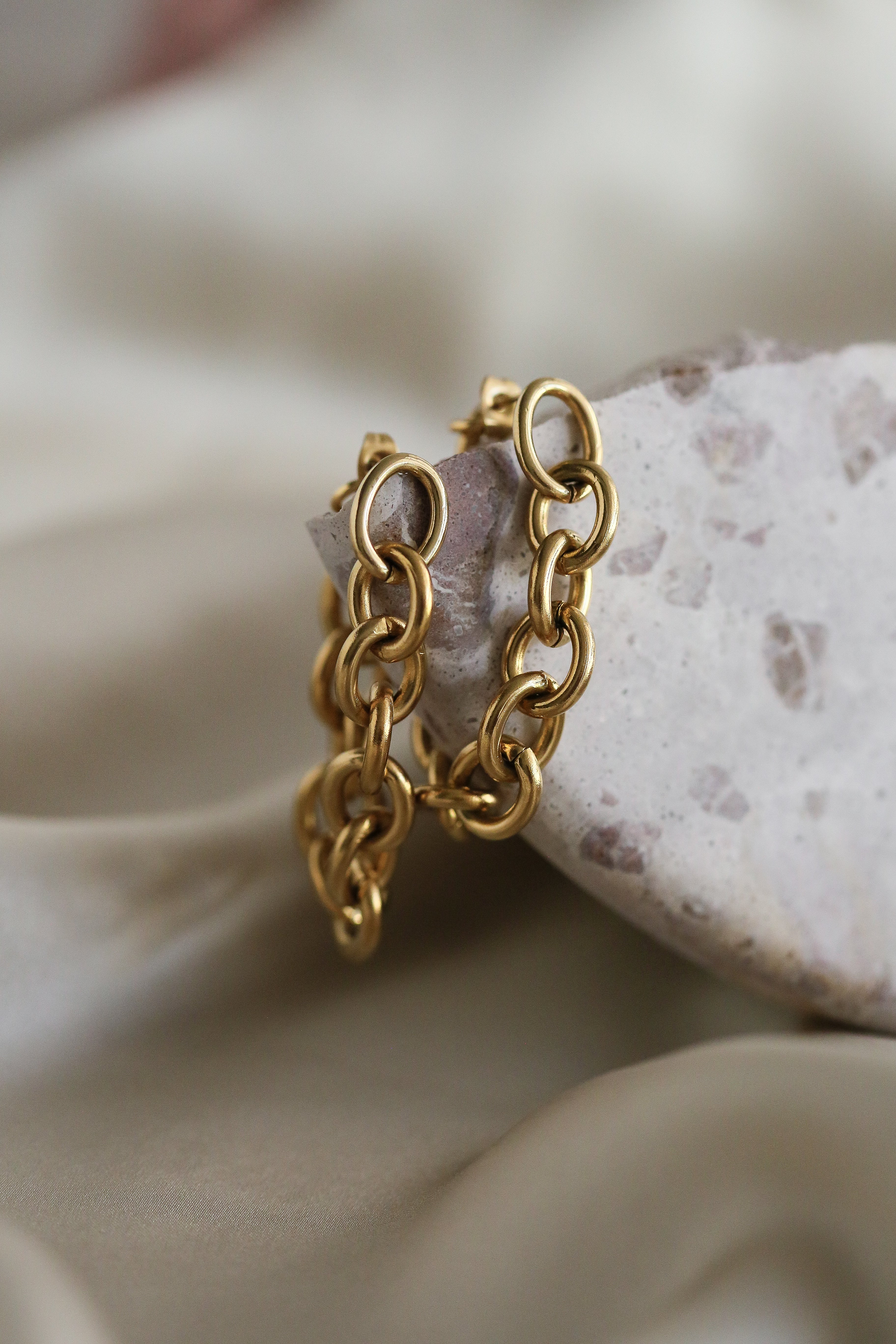 Nieve Earrings - Boutique Minimaliste has waterproof, durable, elegant and vintage inspired jewelry