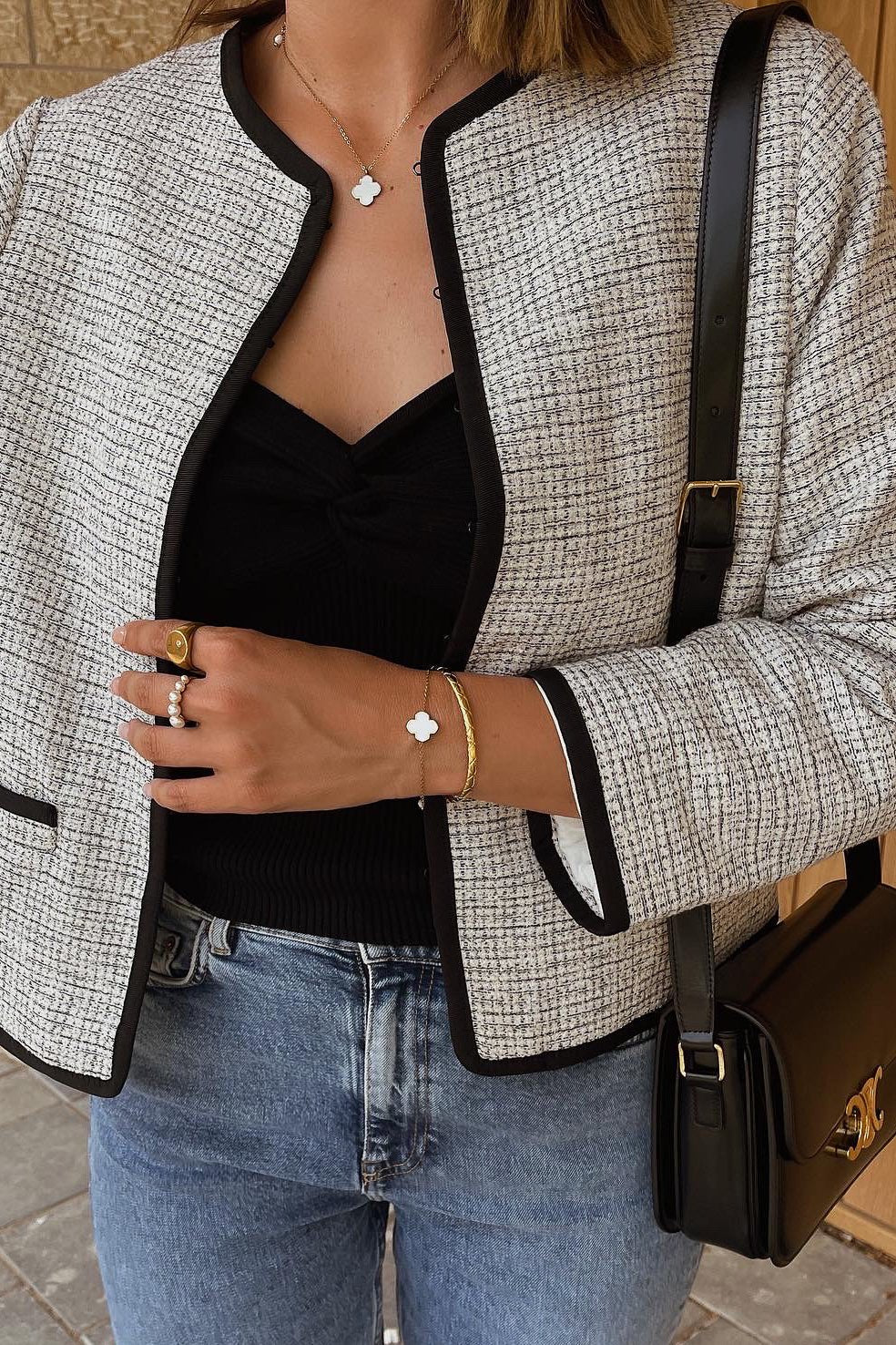 Nora Cuff - Boutique Minimaliste has waterproof, durable, elegant and vintage inspired jewelry